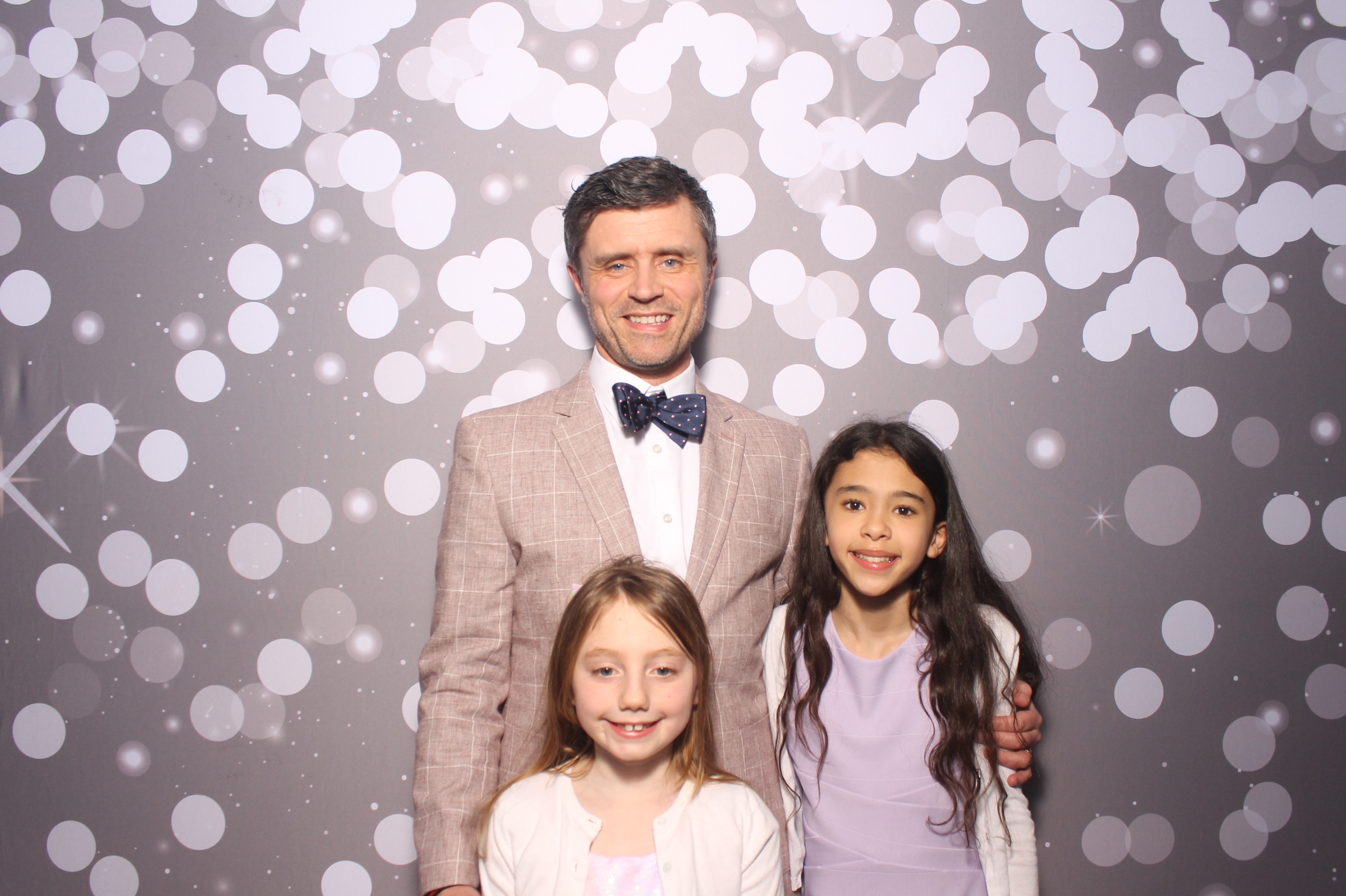 Father Daughter Cupcake Prom | View more photos from the event at gallery.photoboothcincy.com/u/PhotoBoothCincy/Father-Daughter-Cupcake-Prom-1