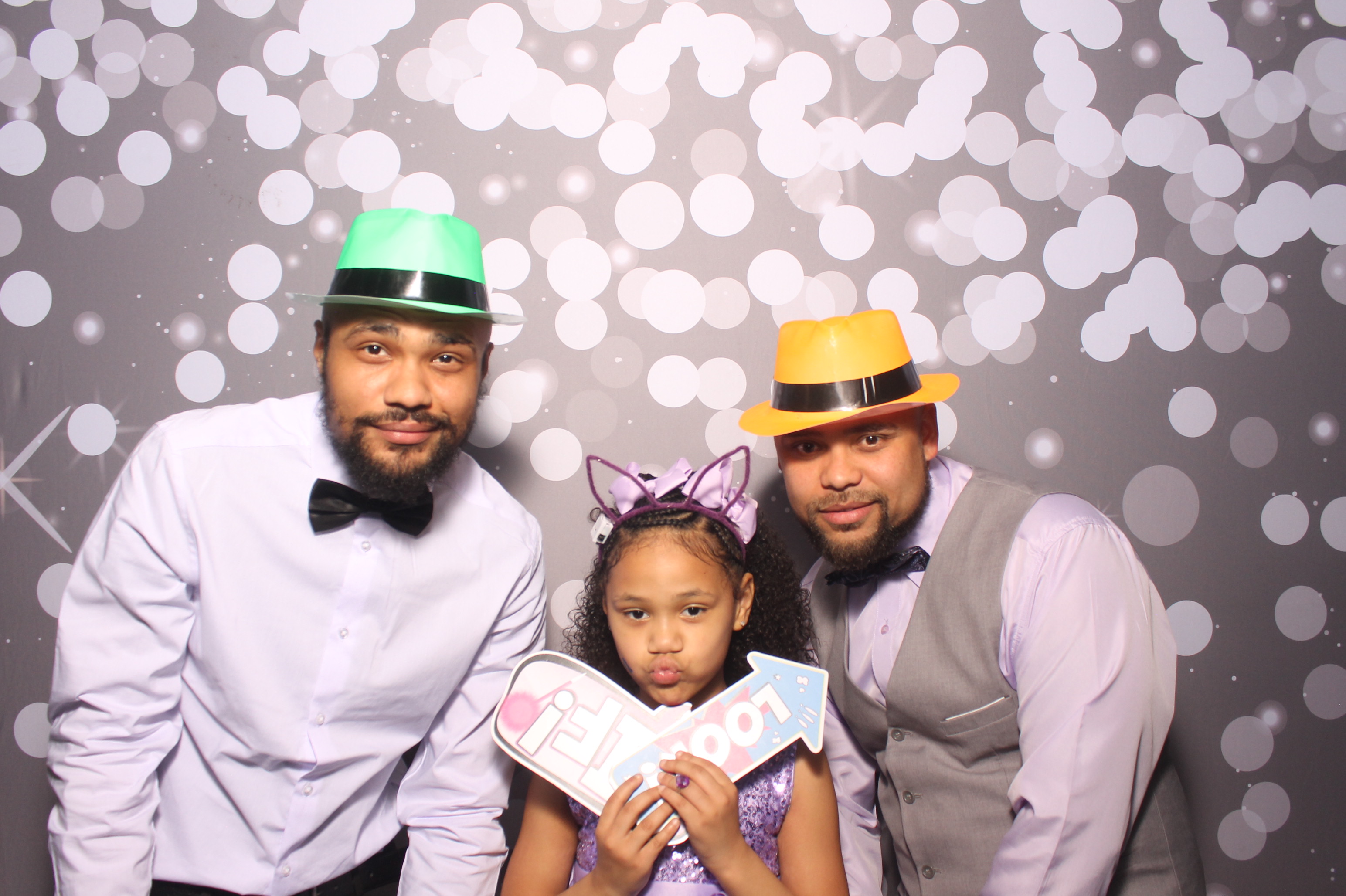 Father Daughter Cupcake Prom | View more photos from the event at gallery.photoboothcincy.com/u/PhotoBoothCincy/Father-Daughter-Cupcake-Prom-1