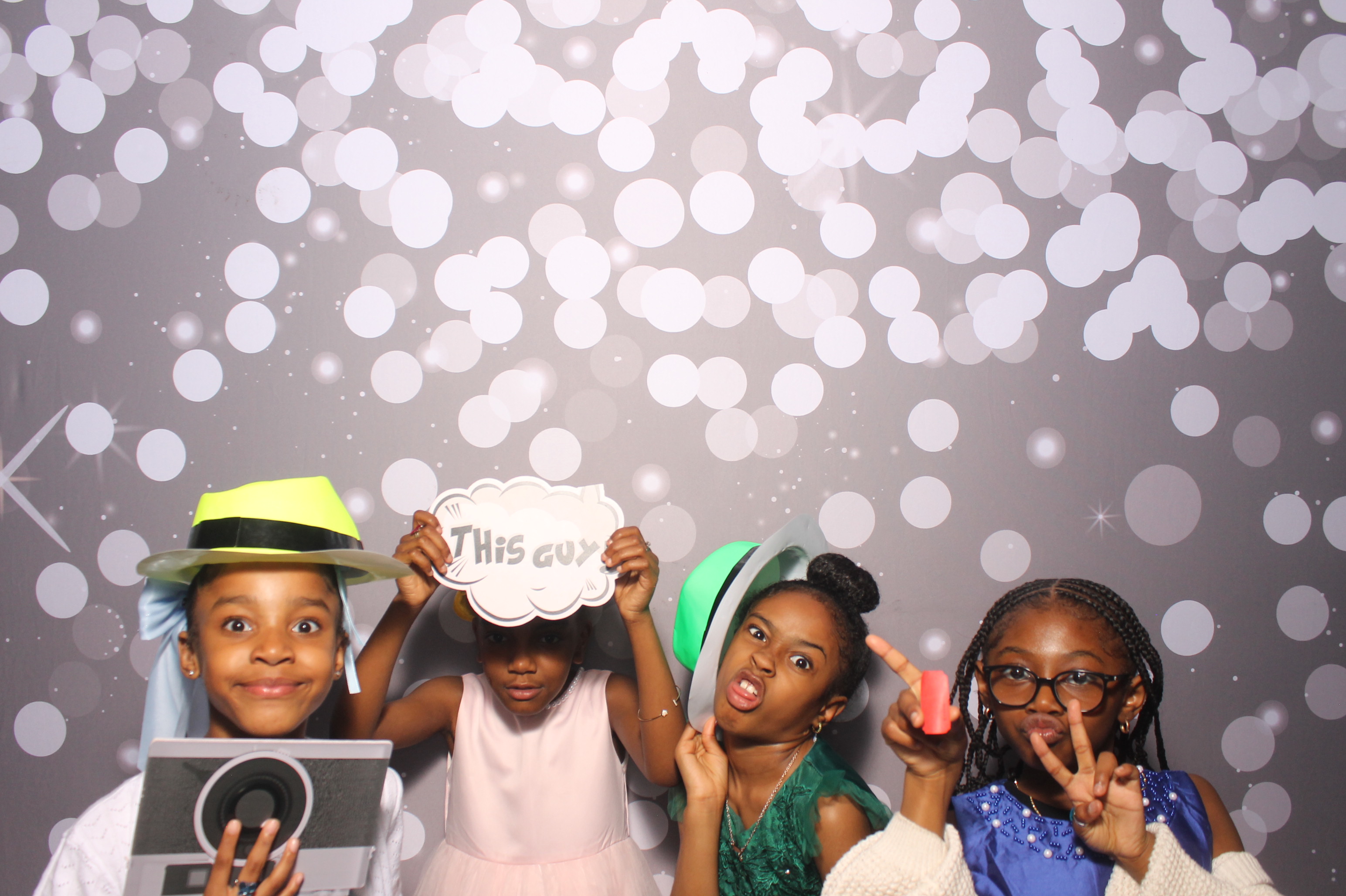 Father Daughter Cupcake Prom | View more photos from the event at gallery.photoboothcincy.com/u/PhotoBoothCincy/Father-Daughter-Cupcake-Prom-1