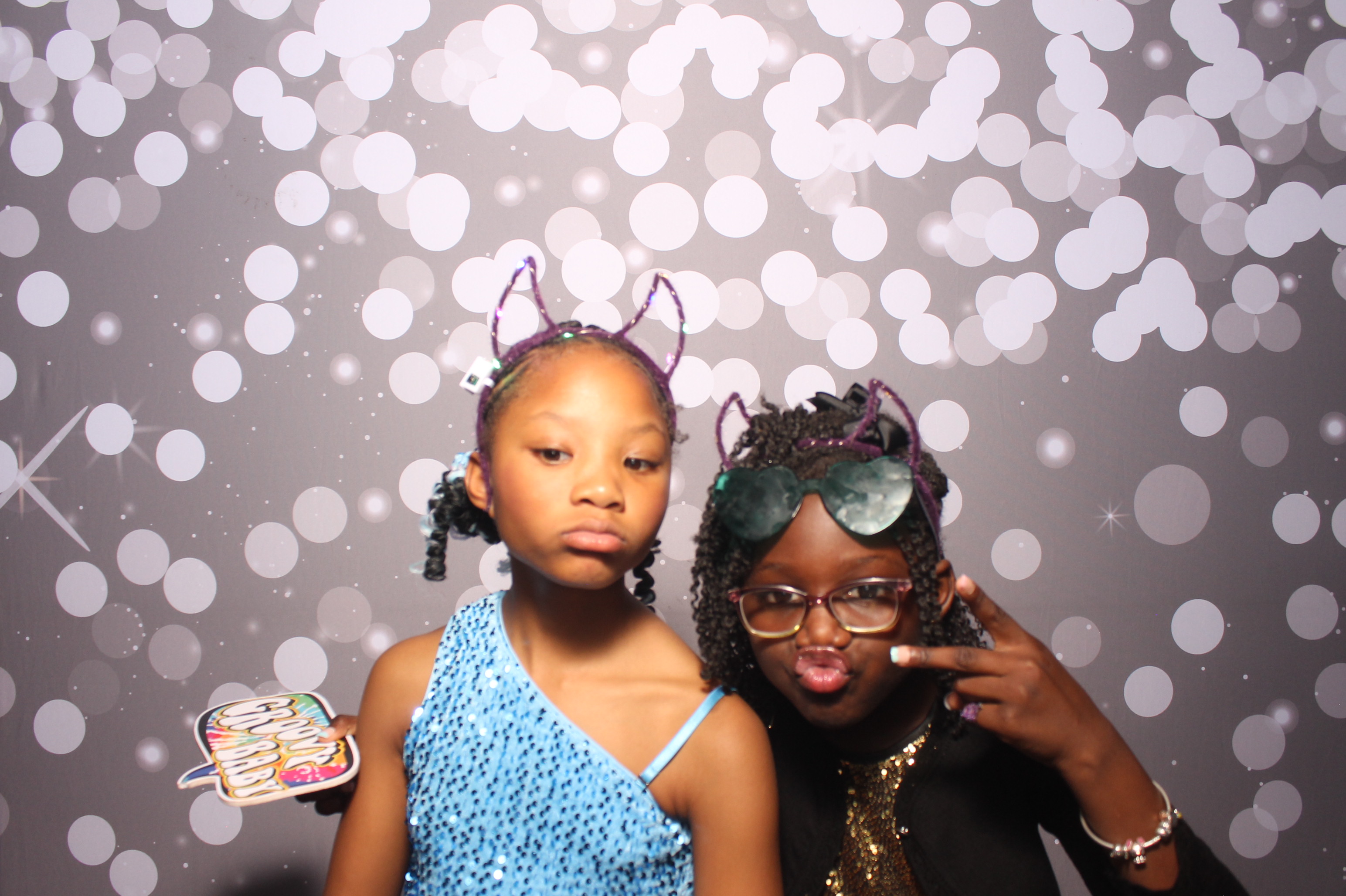 Father Daughter Cupcake Prom | View more photos from the event at gallery.photoboothcincy.com/u/PhotoBoothCincy/Father-Daughter-Cupcake-Prom-1