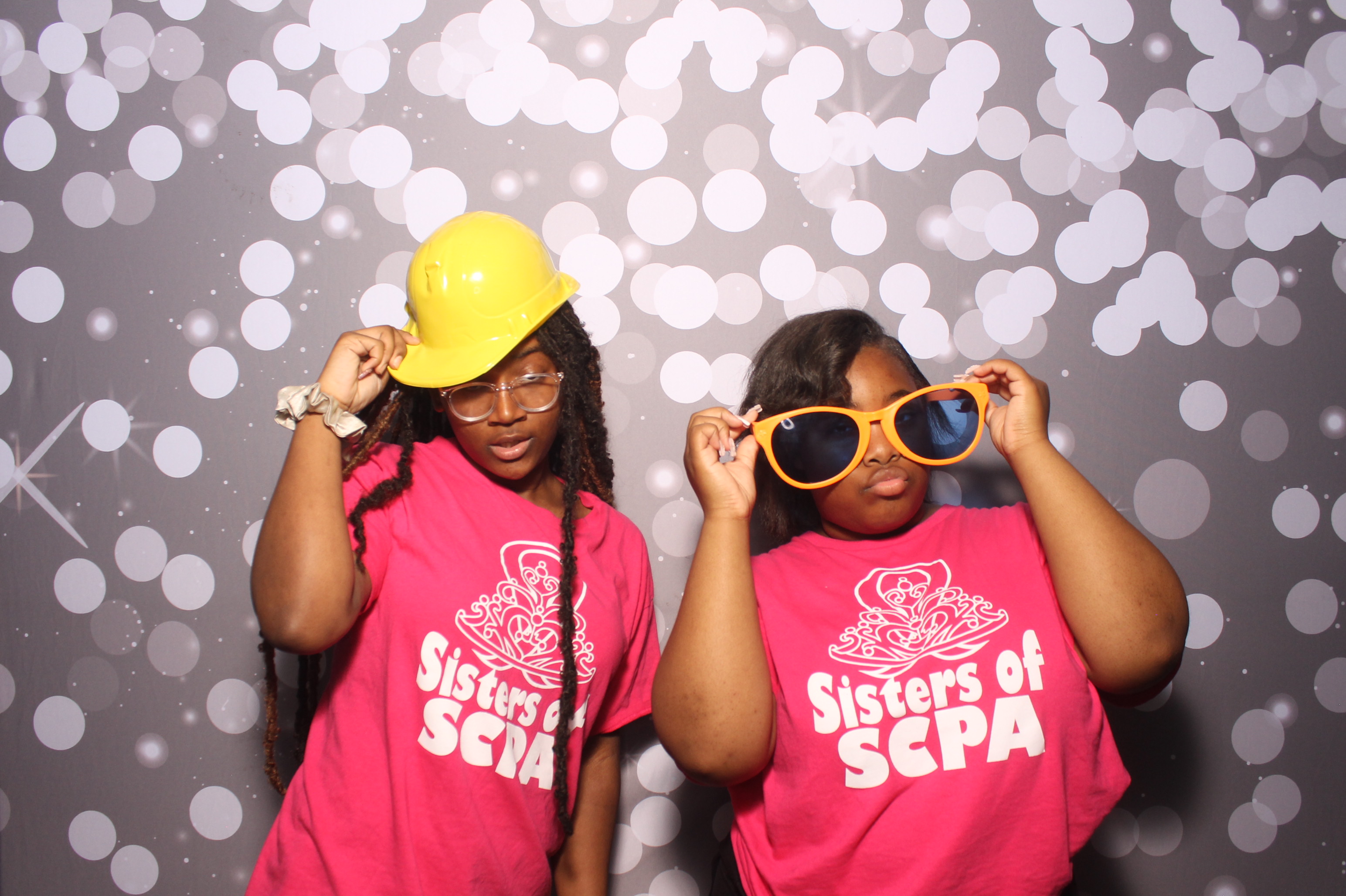 Father Daughter Cupcake Prom | View more photos from the event at gallery.photoboothcincy.com/u/PhotoBoothCincy/Father-Daughter-Cupcake-Prom-1