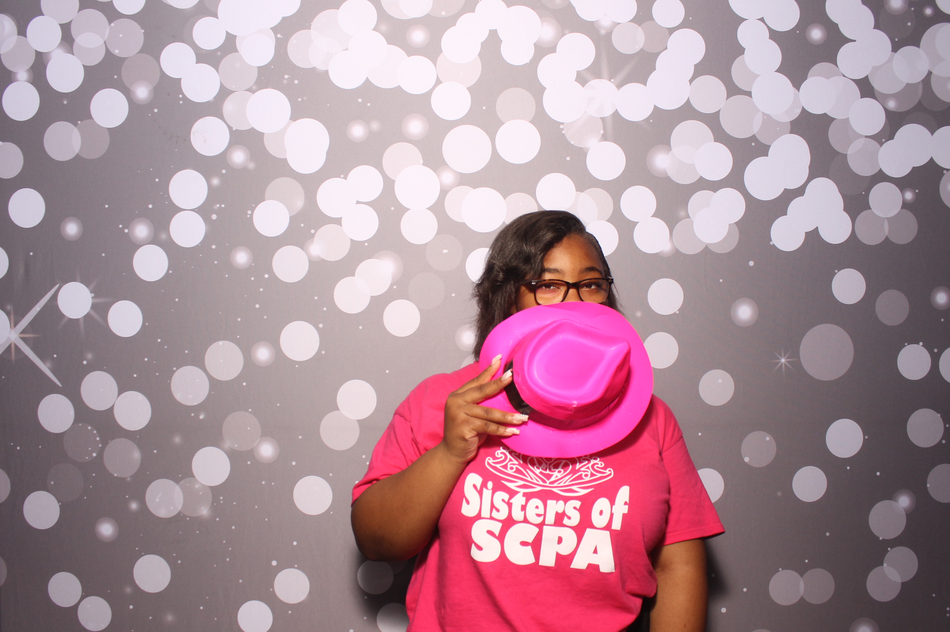 Father Daughter Cupcake Prom | View more photos from the event at gallery.photoboothcincy.com/u/PhotoBoothCincy/Father-Daughter-Cupcake-Prom-1
