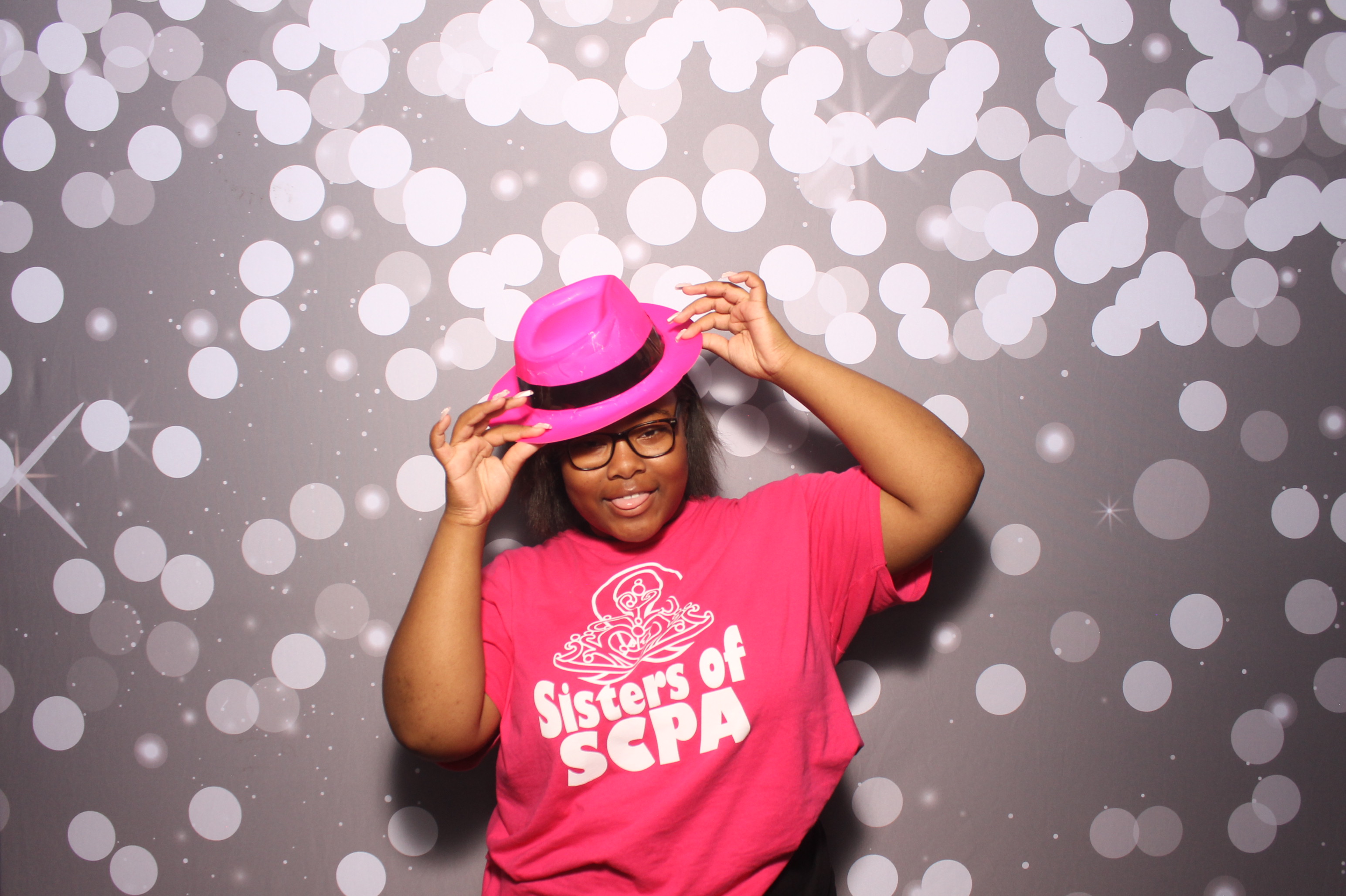 Father Daughter Cupcake Prom | View more photos from the event at gallery.photoboothcincy.com/u/PhotoBoothCincy/Father-Daughter-Cupcake-Prom-1
