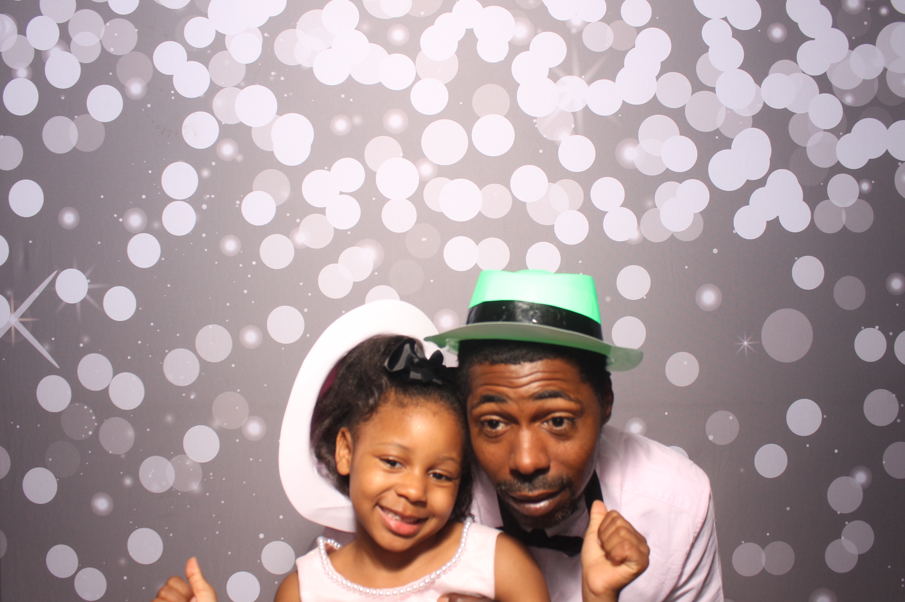 Father Daughter Cupcake Prom | View more photos from the event at gallery.photoboothcincy.com/u/PhotoBoothCincy/Father-Daughter-Cupcake-Prom-1