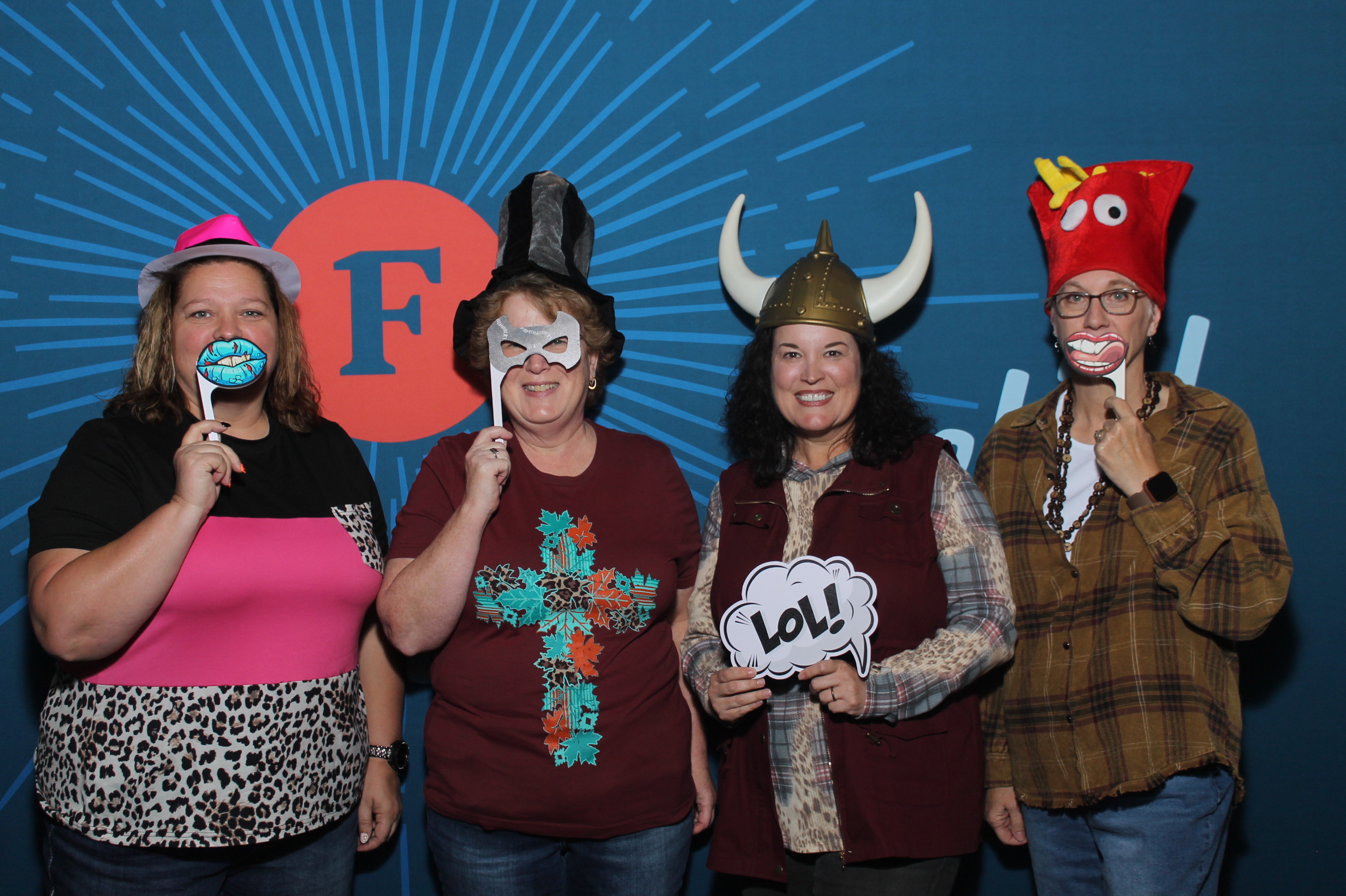 First State Bank Fall Dinner | View more photos from the event at gallery.photoboothcincy.com/u/PhotoBoothCincy/First-State-Bank-Fall-Dinner