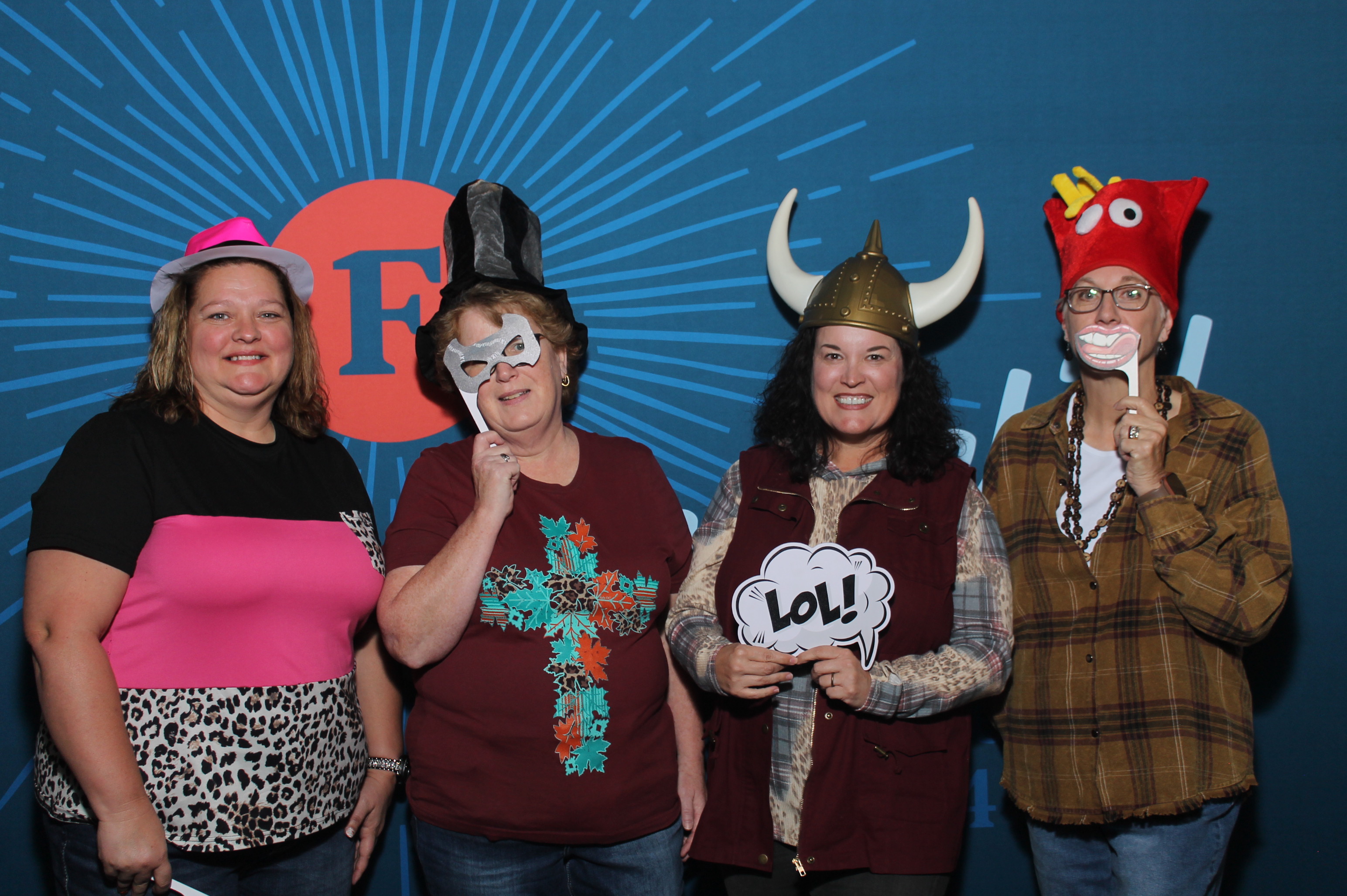 First State Bank Fall Dinner | View more photos from the event at gallery.photoboothcincy.com/u/PhotoBoothCincy/First-State-Bank-Fall-Dinner