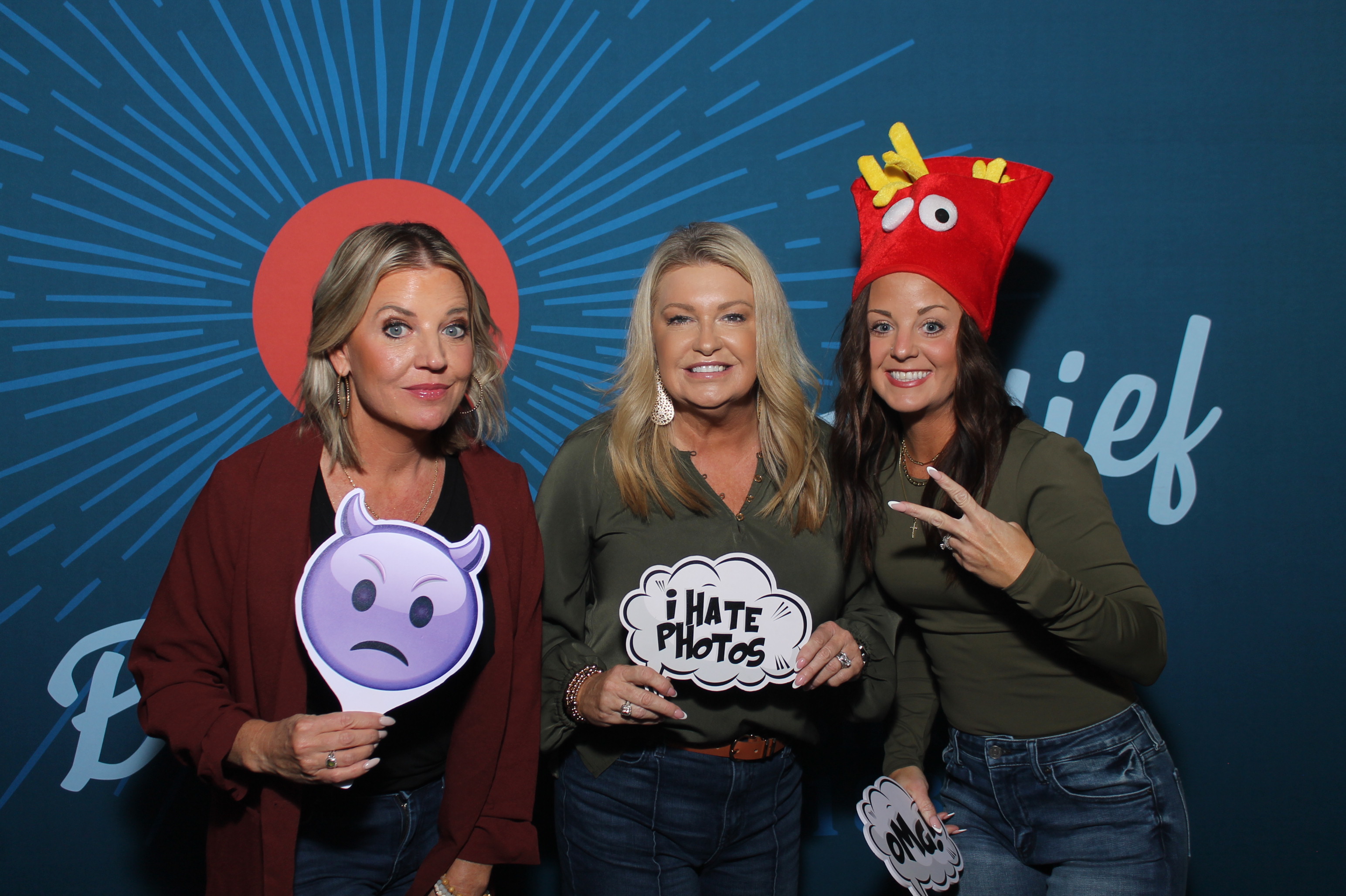 First State Bank Fall Dinner | View more photos from the event at gallery.photoboothcincy.com/u/PhotoBoothCincy/First-State-Bank-Fall-Dinner