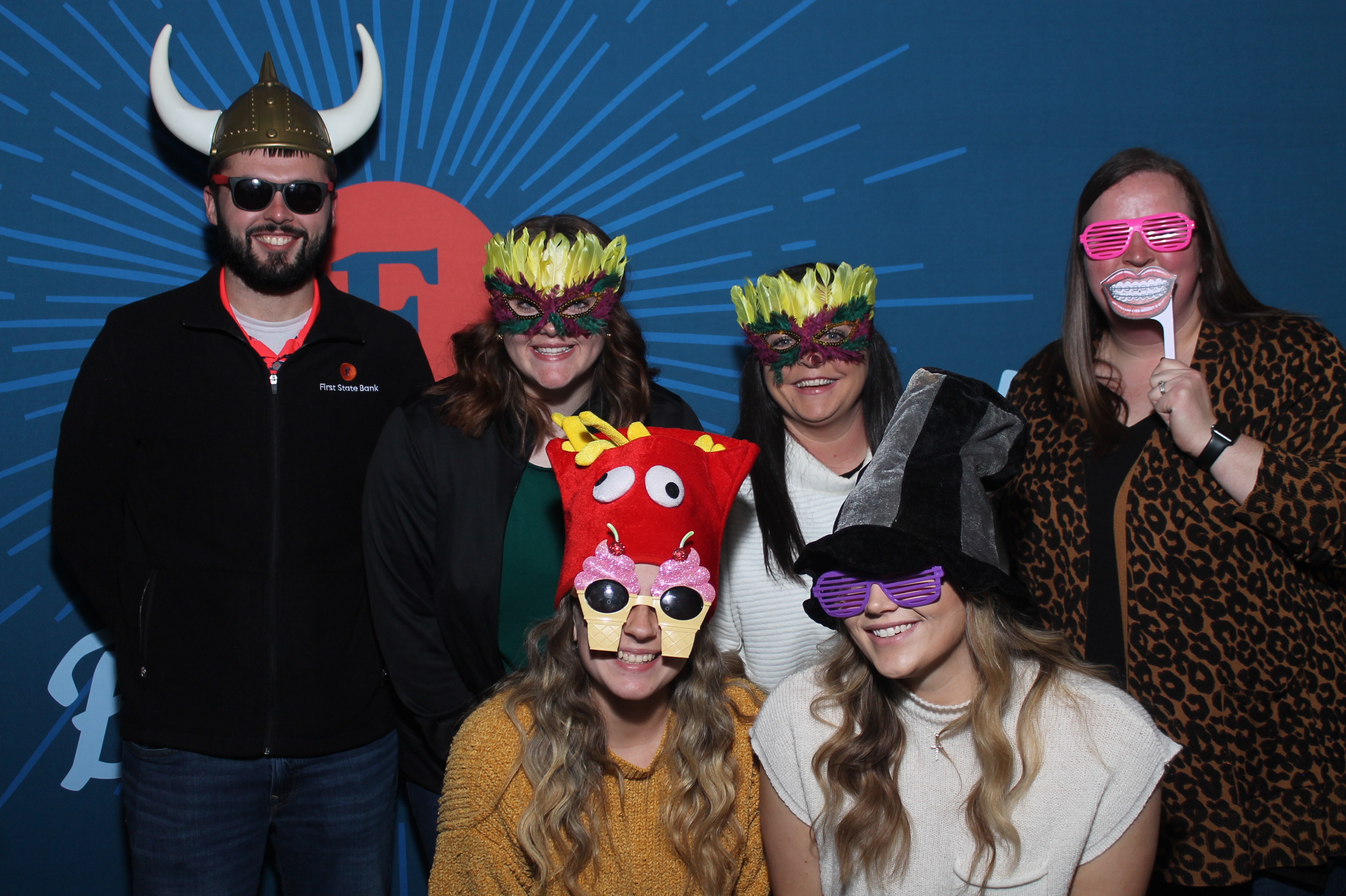 First State Bank Fall Dinner | View more photos from the event at gallery.photoboothcincy.com/u/PhotoBoothCincy/First-State-Bank-Fall-Dinner