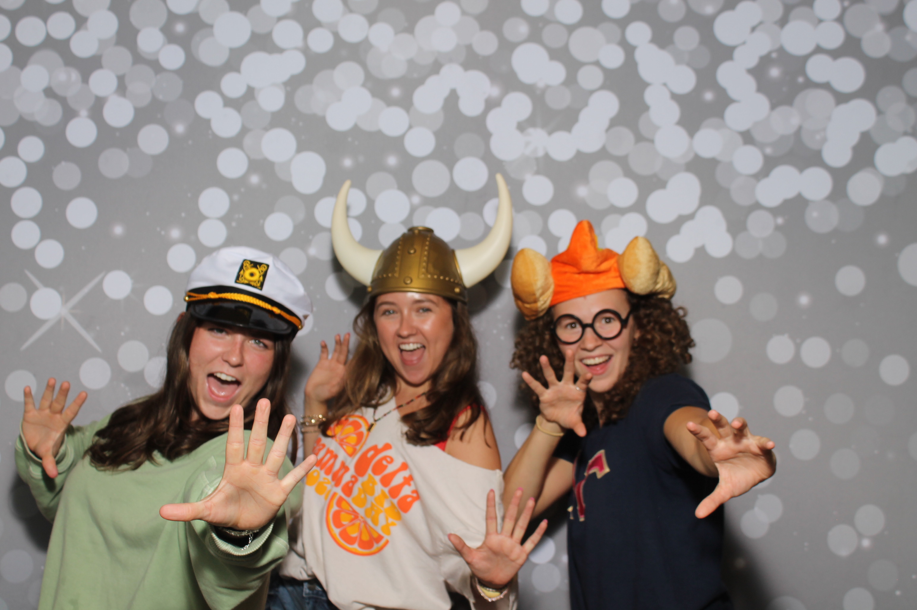 Freshman Ignite Welcome | View more photos from the event at gallery.photoboothcincy.com/u/PhotoBoothCincy/Freshman-Ignite-Welcome