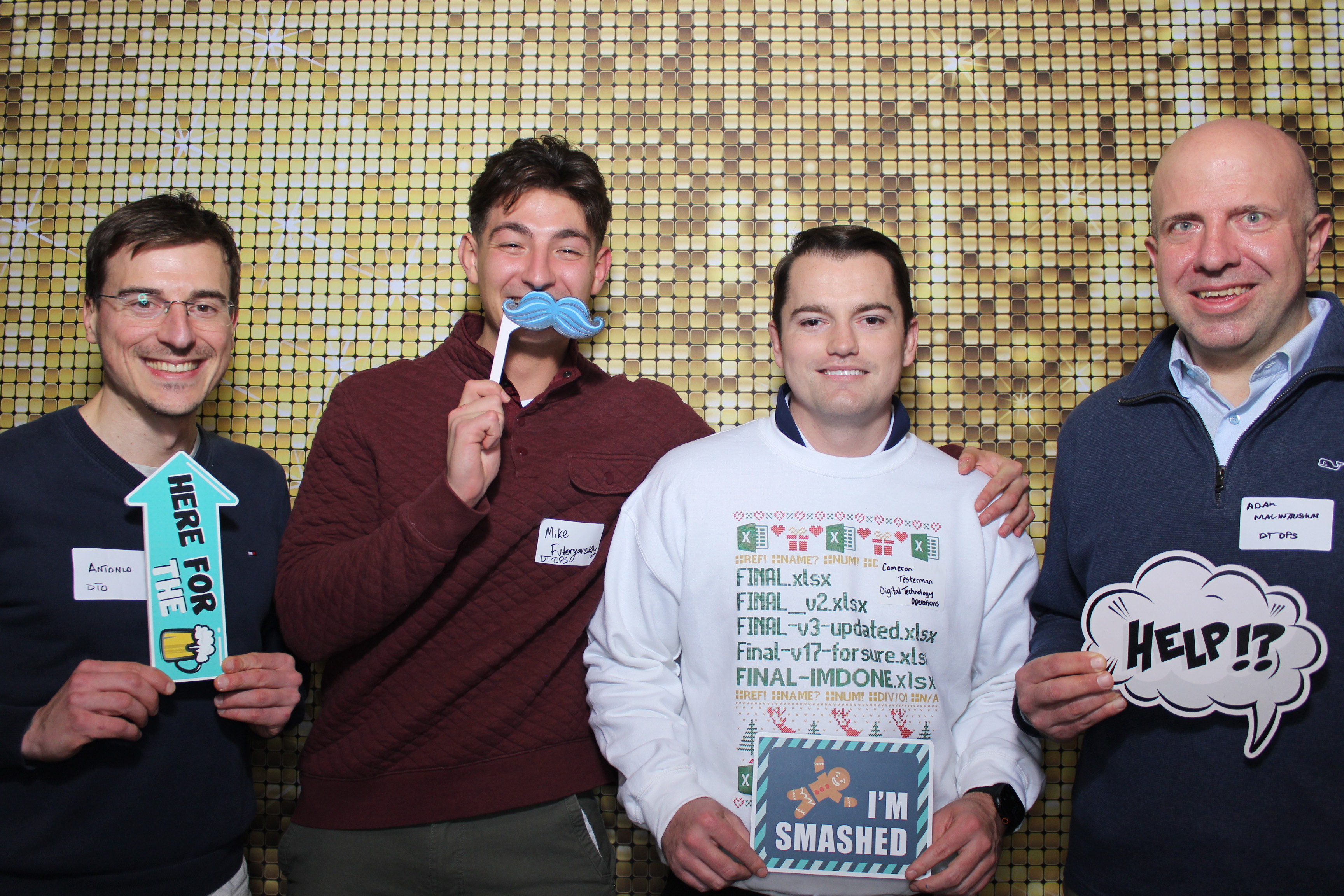 GE Aerospace Holiday Party | View more photos from the event at gallery.photoboothcincy.com/u/PhotoBoothCincy/GE-Aerospace-Holiday-Party