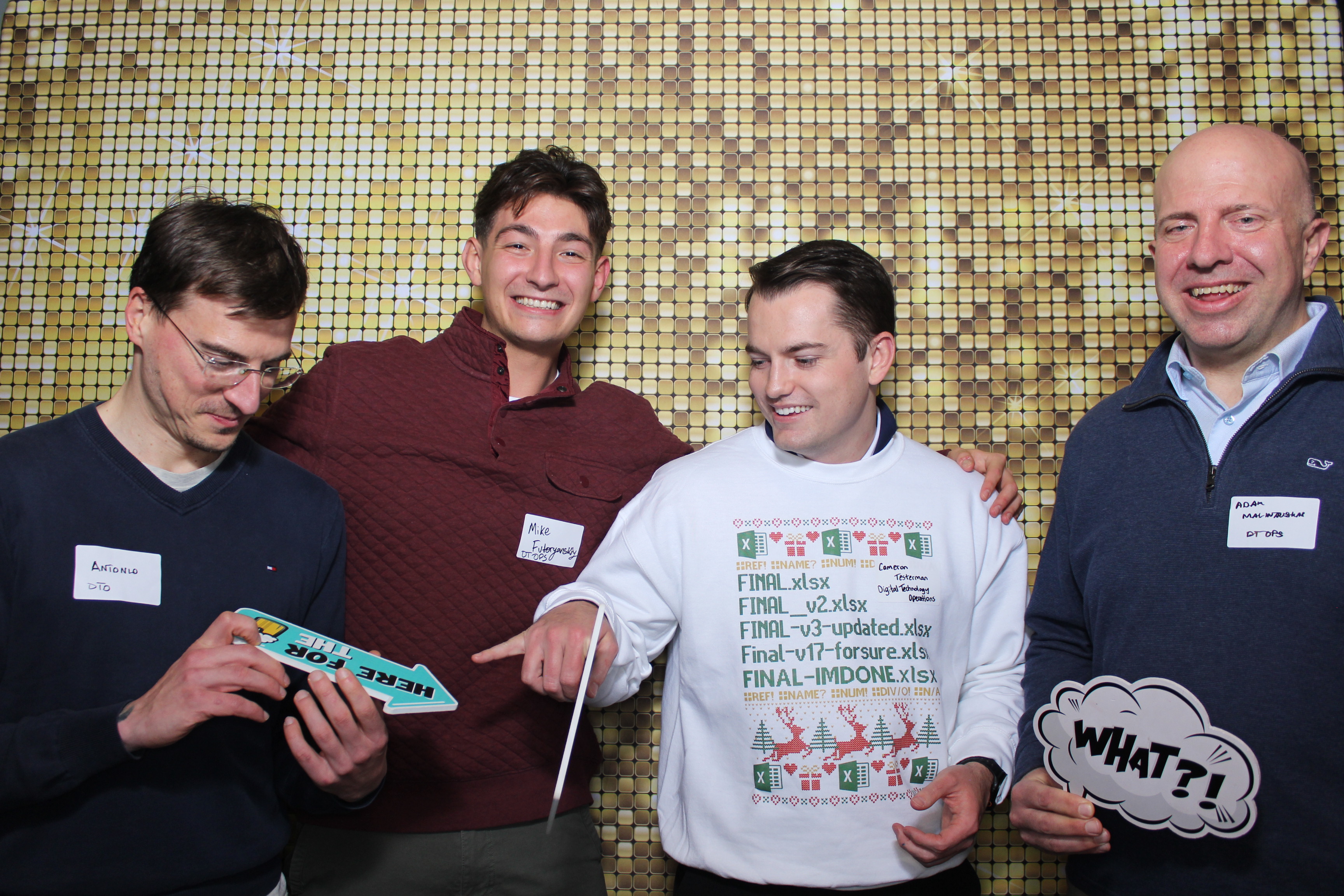 GE Aerospace Holiday Party | View more photos from the event at gallery.photoboothcincy.com/u/PhotoBoothCincy/GE-Aerospace-Holiday-Party