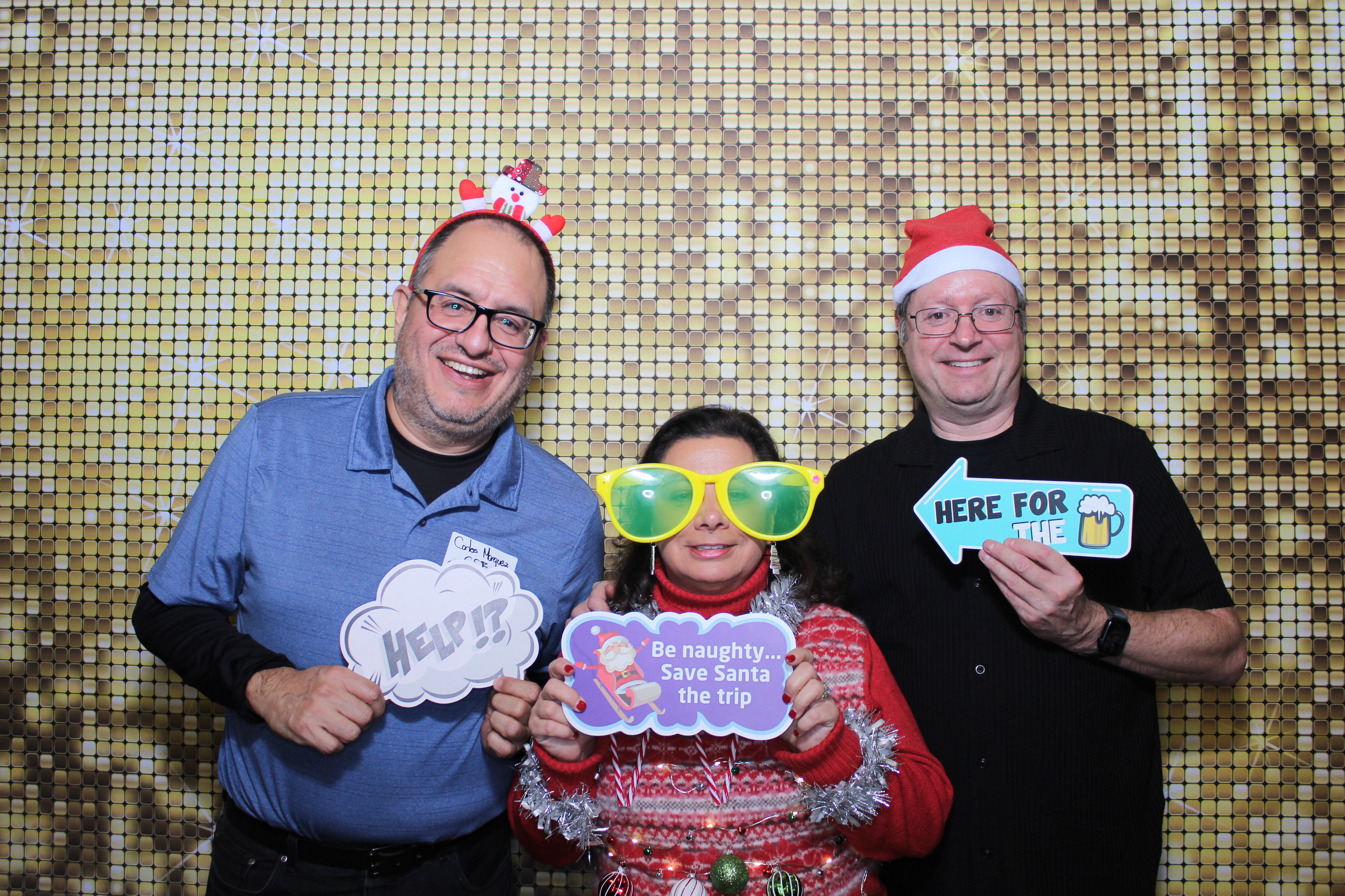 GE Aerospace Holiday Party | View more photos from the event at gallery.photoboothcincy.com/u/PhotoBoothCincy/GE-Aerospace-Holiday-Party
