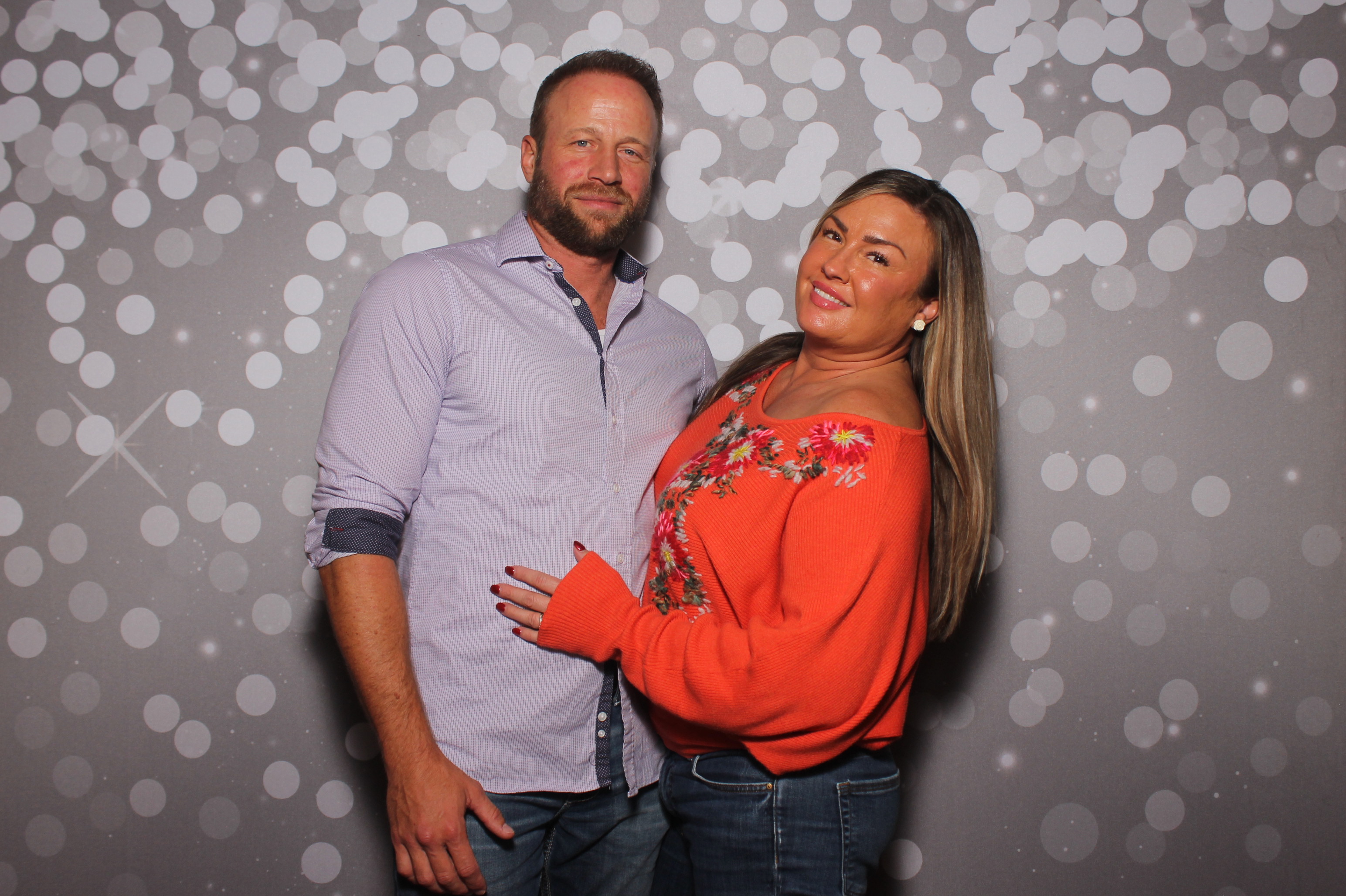 GE Castings Jolly Jamboree | View more photos from the event at gallery.photoboothcincy.com/u/PhotoBoothCincy/GE-Castings-Jolly-Jamboree