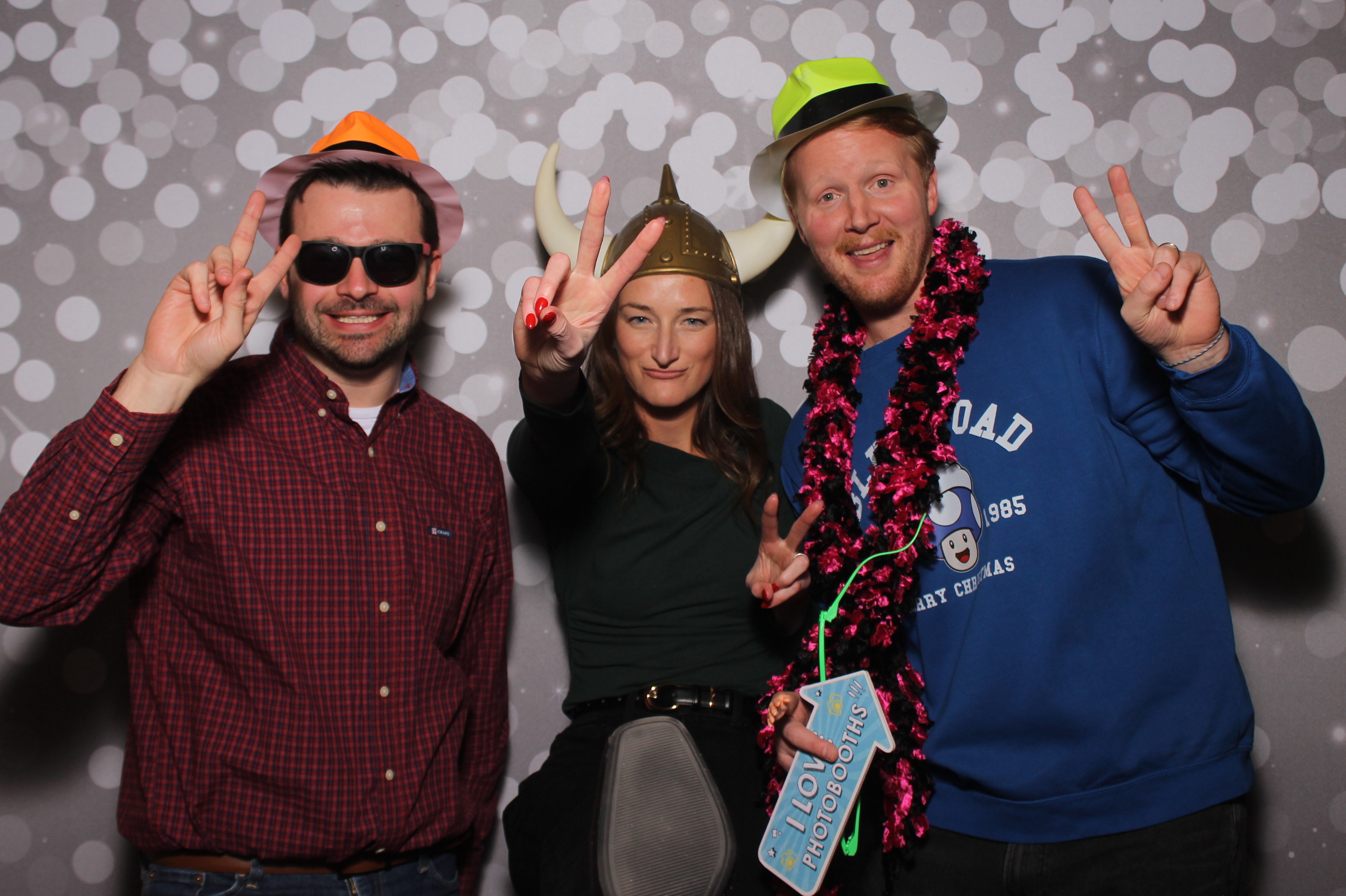 GE Castings Jolly Jamboree | View more photos from the event at gallery.photoboothcincy.com/u/PhotoBoothCincy/GE-Castings-Jolly-Jamboree