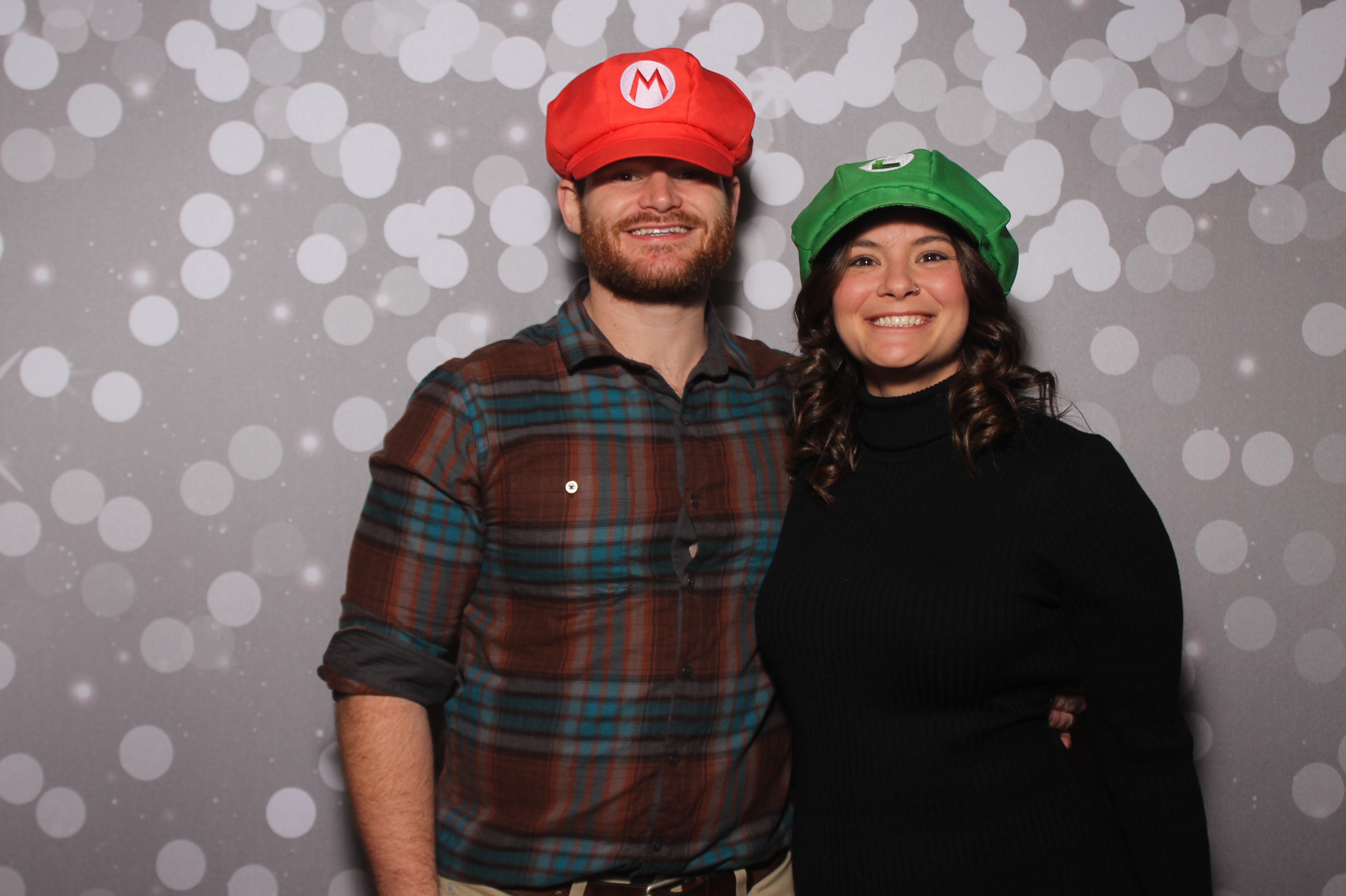 GE Castings Jolly Jamboree | View more photos from the event at gallery.photoboothcincy.com/u/PhotoBoothCincy/GE-Castings-Jolly-Jamboree