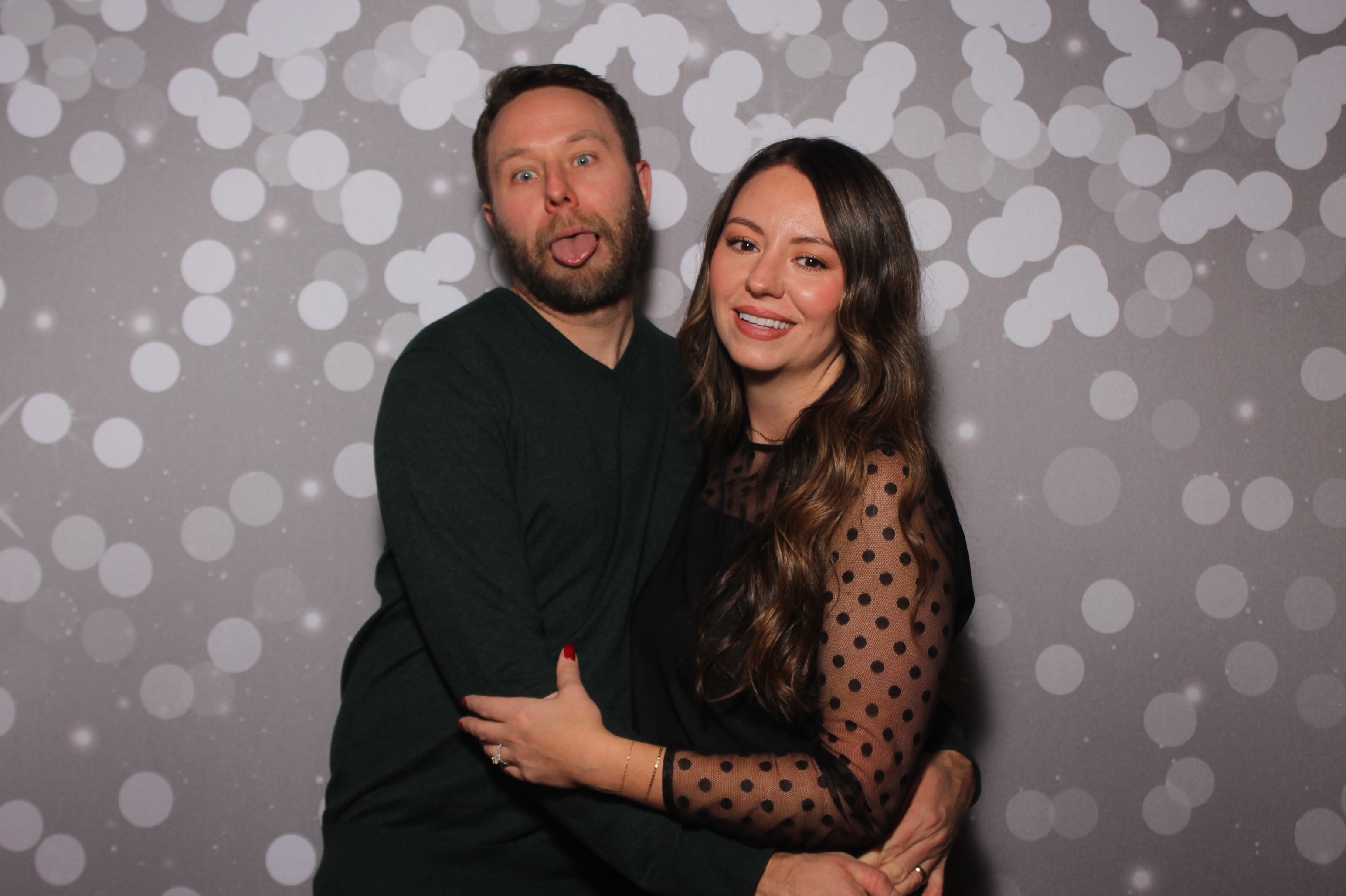 GE Castings Jolly Jamboree | View more photos from the event at gallery.photoboothcincy.com/u/PhotoBoothCincy/GE-Castings-Jolly-Jamboree