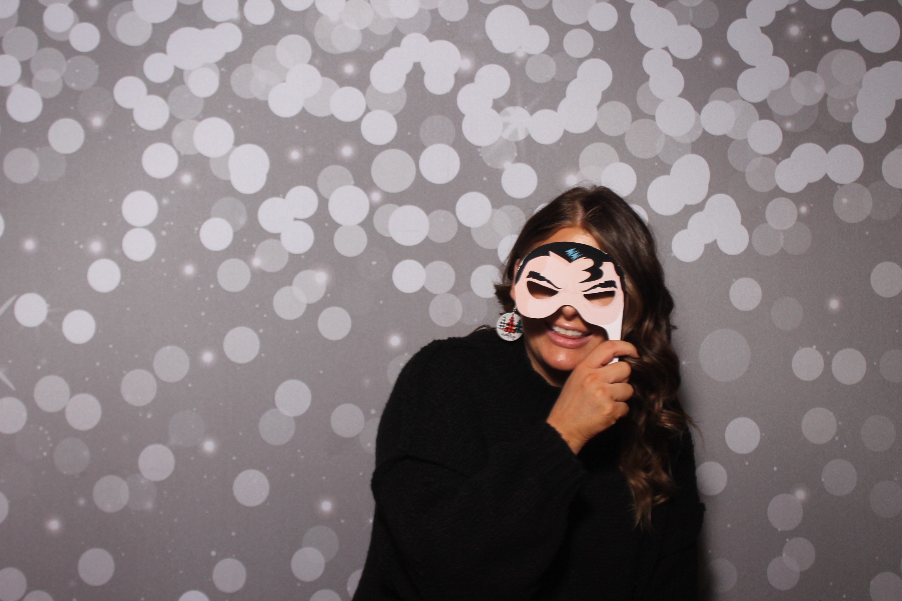 GE Castings Jolly Jamboree | View more photos from the event at gallery.photoboothcincy.com/u/PhotoBoothCincy/GE-Castings-Jolly-Jamboree