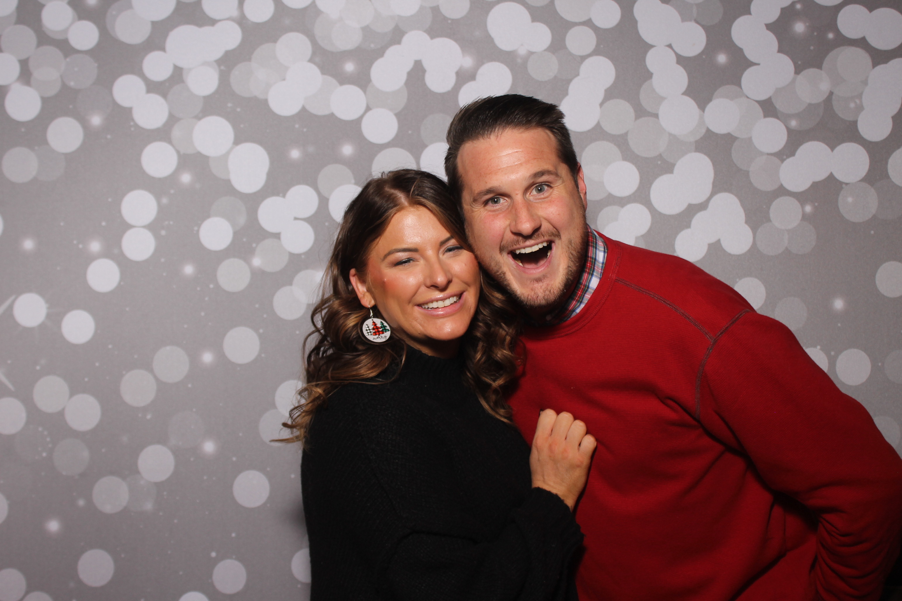 GE Castings Jolly Jamboree | View more photos from the event at gallery.photoboothcincy.com/u/PhotoBoothCincy/GE-Castings-Jolly-Jamboree