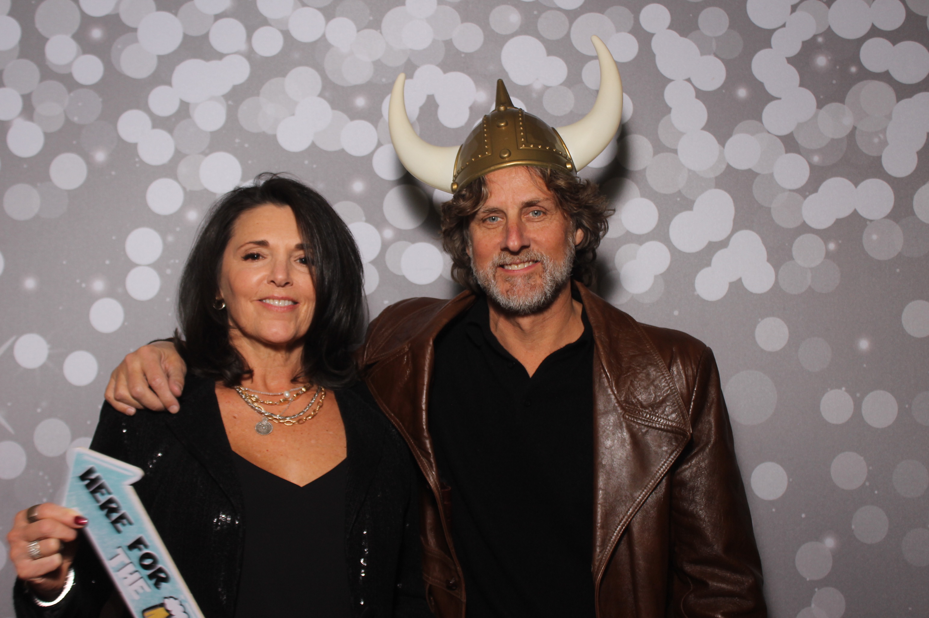 GE Castings Jolly Jamboree | View more photos from the event at gallery.photoboothcincy.com/u/PhotoBoothCincy/GE-Castings-Jolly-Jamboree