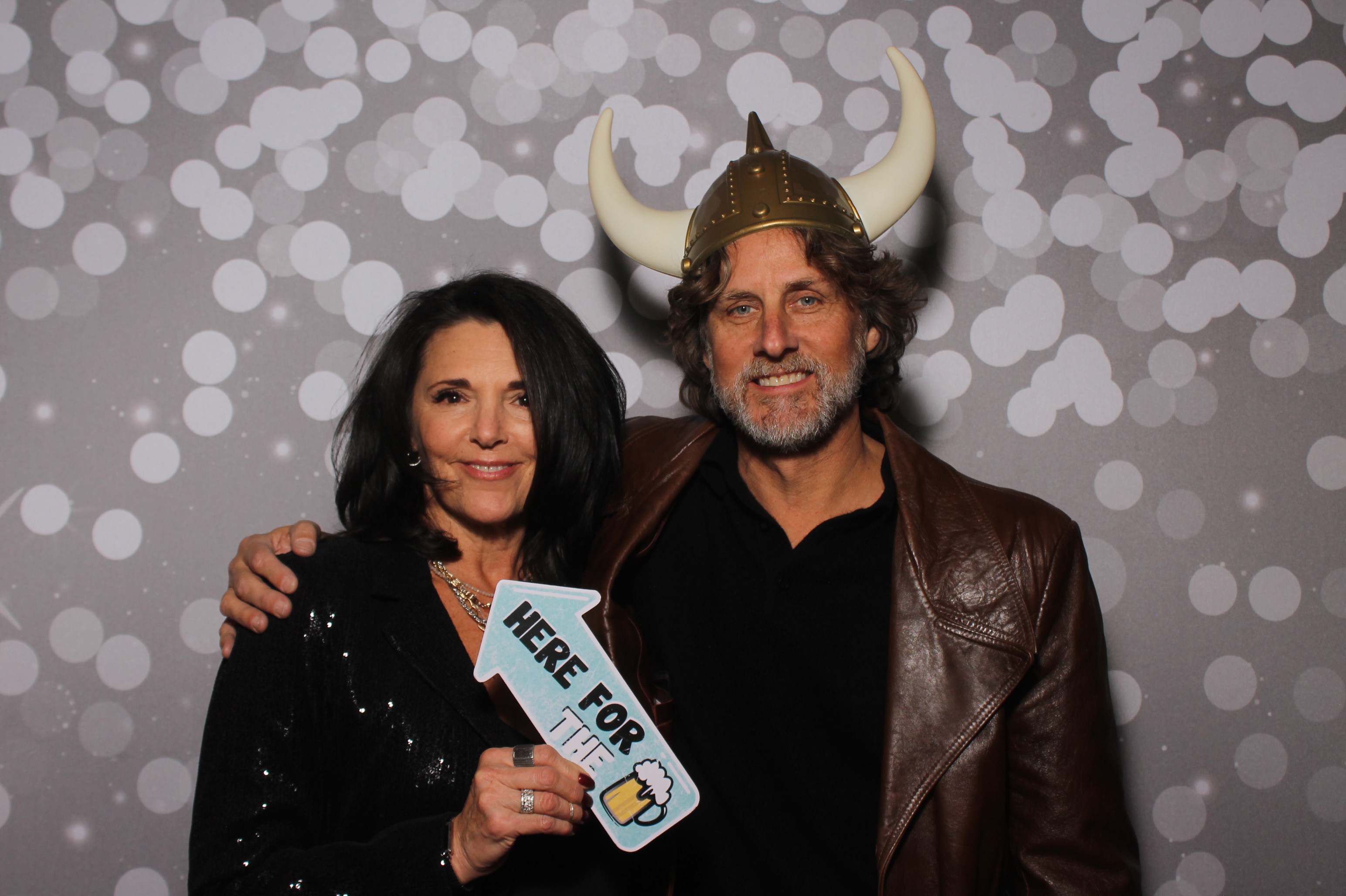 GE Castings Jolly Jamboree | View more photos from the event at gallery.photoboothcincy.com/u/PhotoBoothCincy/GE-Castings-Jolly-Jamboree