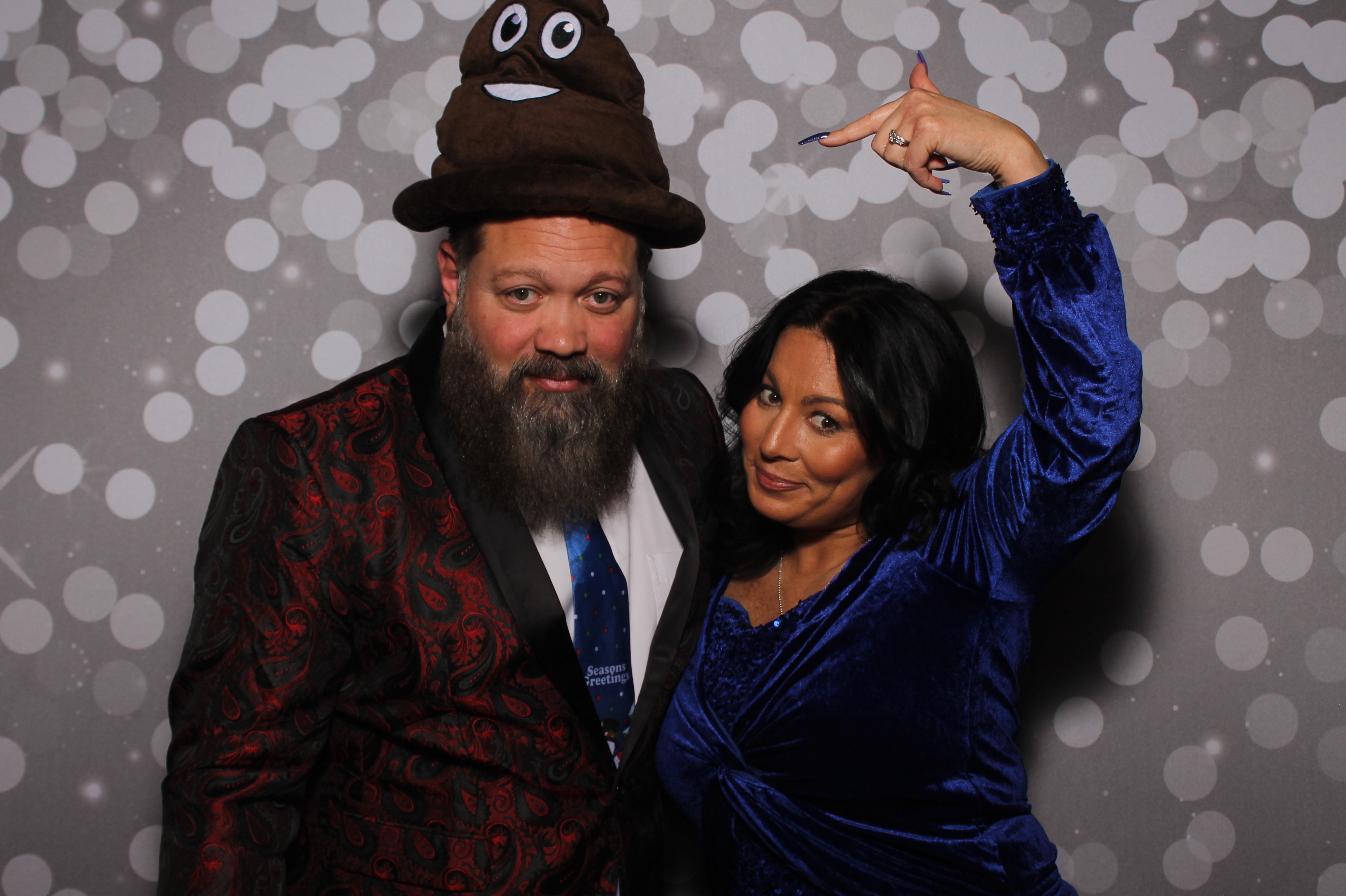 GE Castings Jolly Jamboree | View more photos from the event at gallery.photoboothcincy.com/u/PhotoBoothCincy/GE-Castings-Jolly-Jamboree
