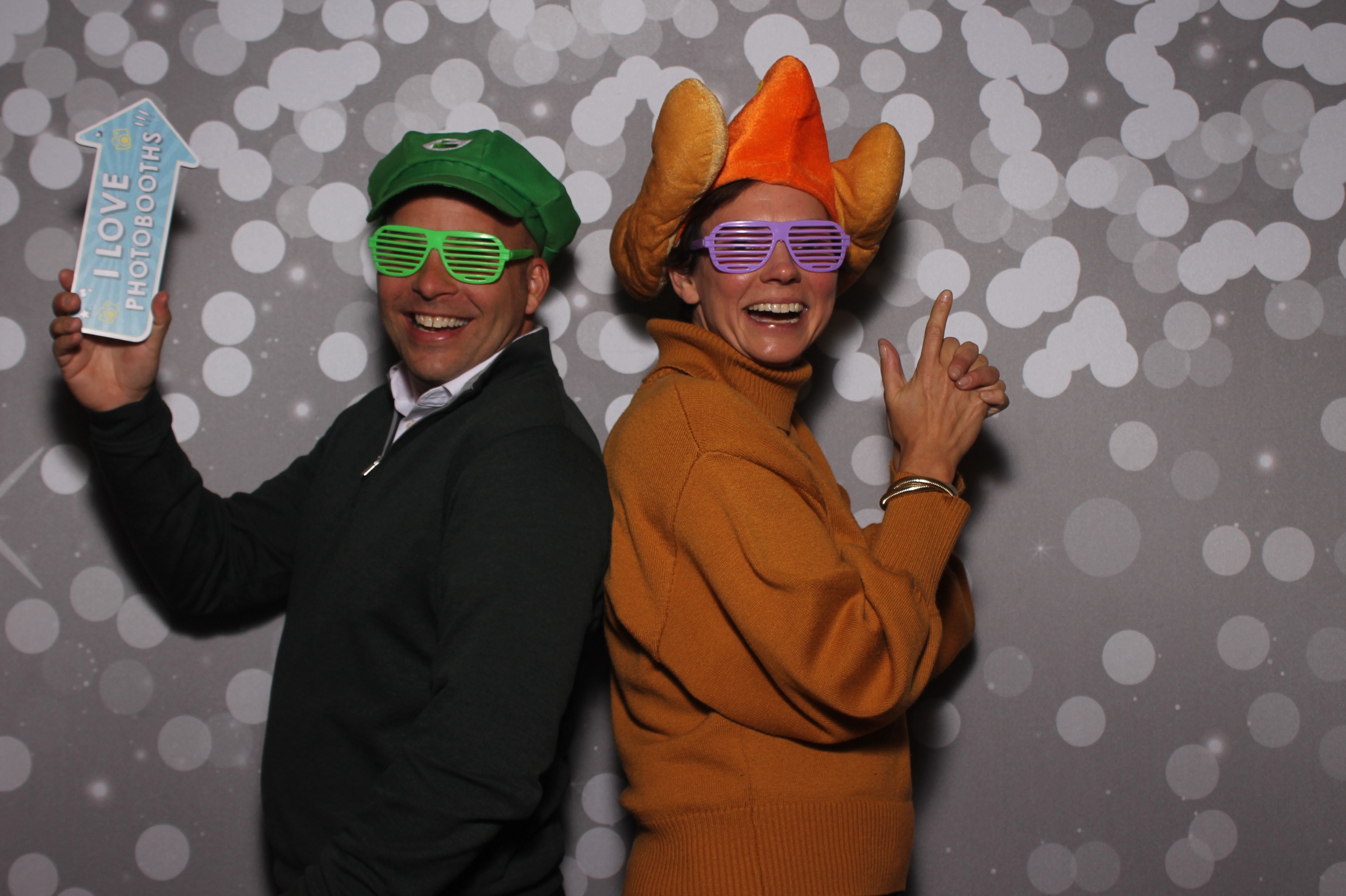 GE Castings Jolly Jamboree | View more photos from the event at gallery.photoboothcincy.com/u/PhotoBoothCincy/GE-Castings-Jolly-Jamboree