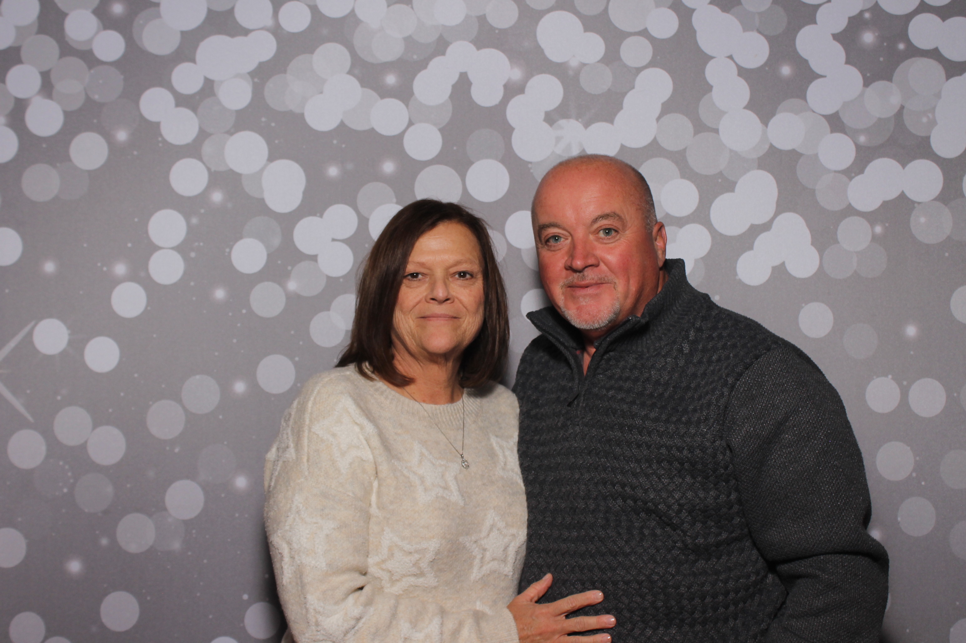 GE Castings Jolly Jamboree | View more photos from the event at gallery.photoboothcincy.com/u/PhotoBoothCincy/GE-Castings-Jolly-Jamboree