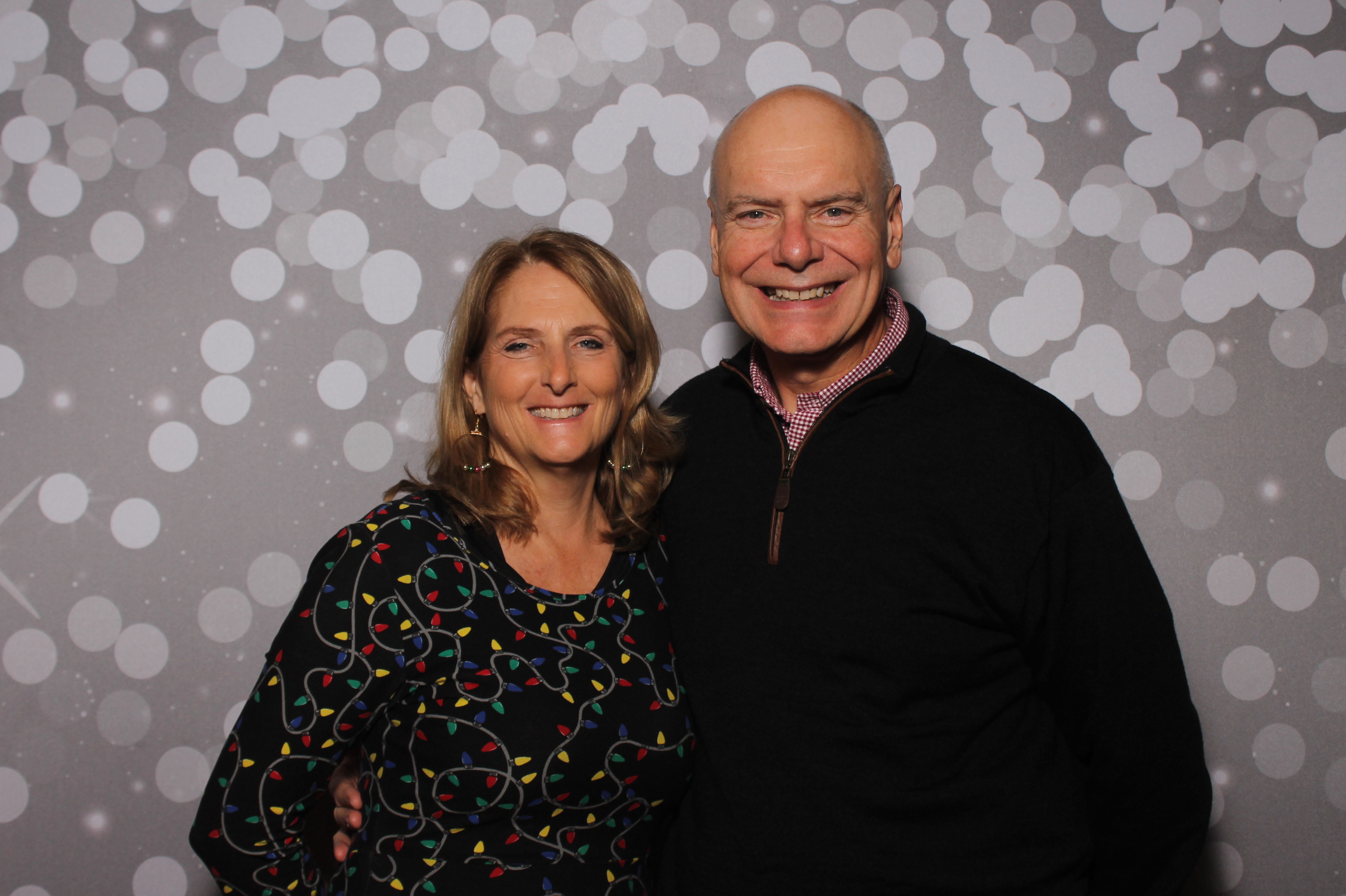 GE Castings Jolly Jamboree | View more photos from the event at gallery.photoboothcincy.com/u/PhotoBoothCincy/GE-Castings-Jolly-Jamboree