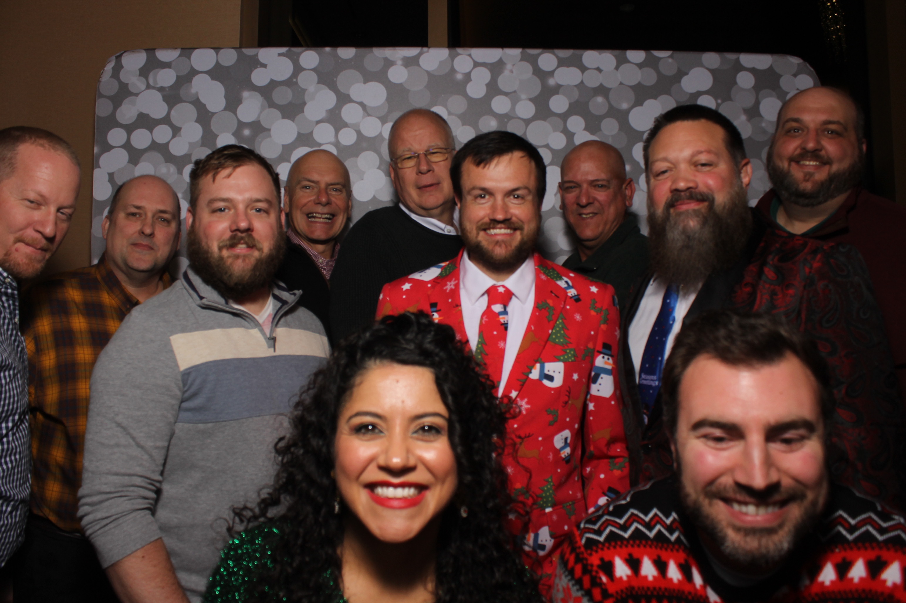 GE Castings Jolly Jamboree | View more photos from the event at gallery.photoboothcincy.com/u/PhotoBoothCincy/GE-Castings-Jolly-Jamboree