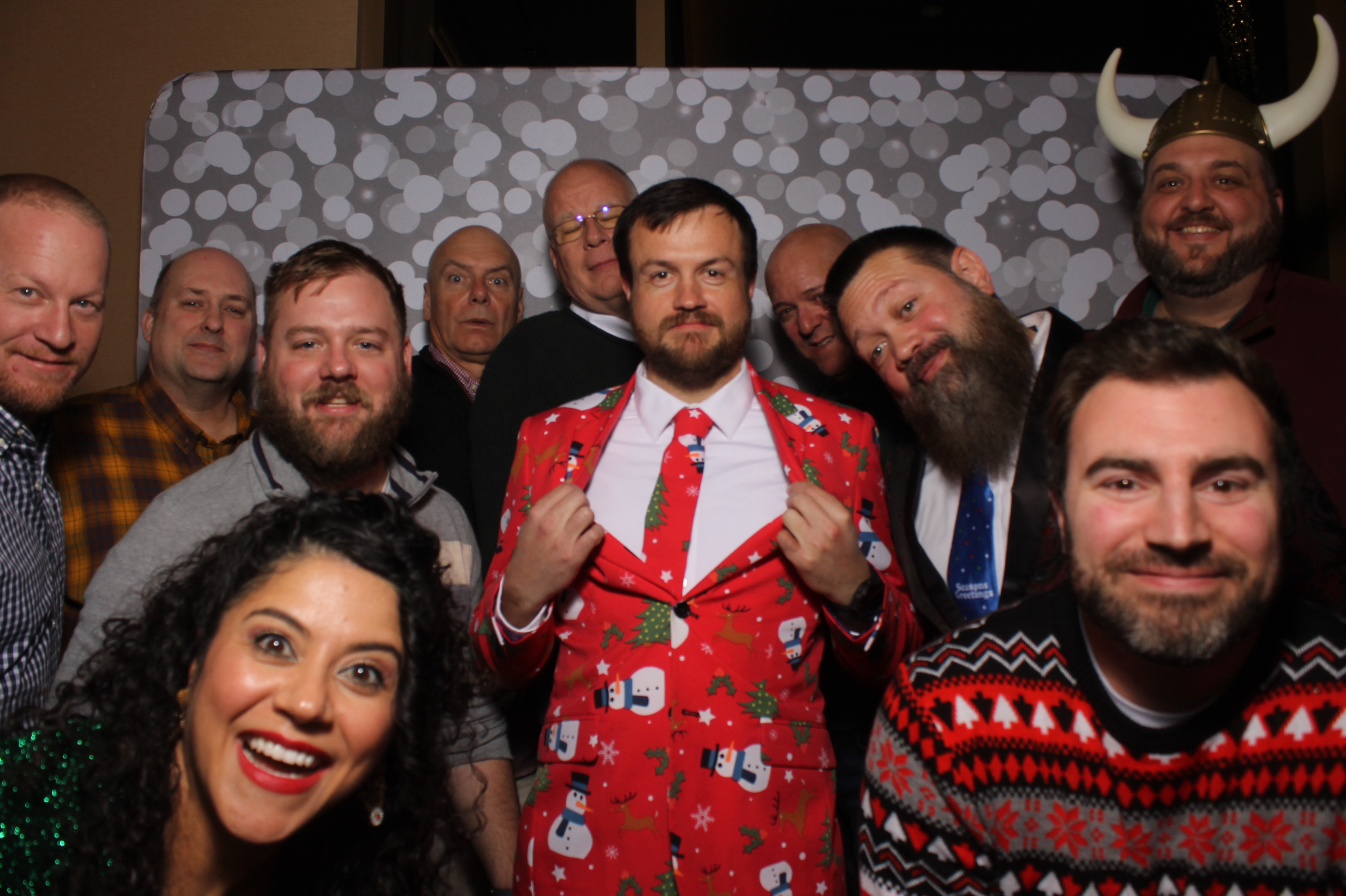 GE Castings Jolly Jamboree | View more photos from the event at gallery.photoboothcincy.com/u/PhotoBoothCincy/GE-Castings-Jolly-Jamboree