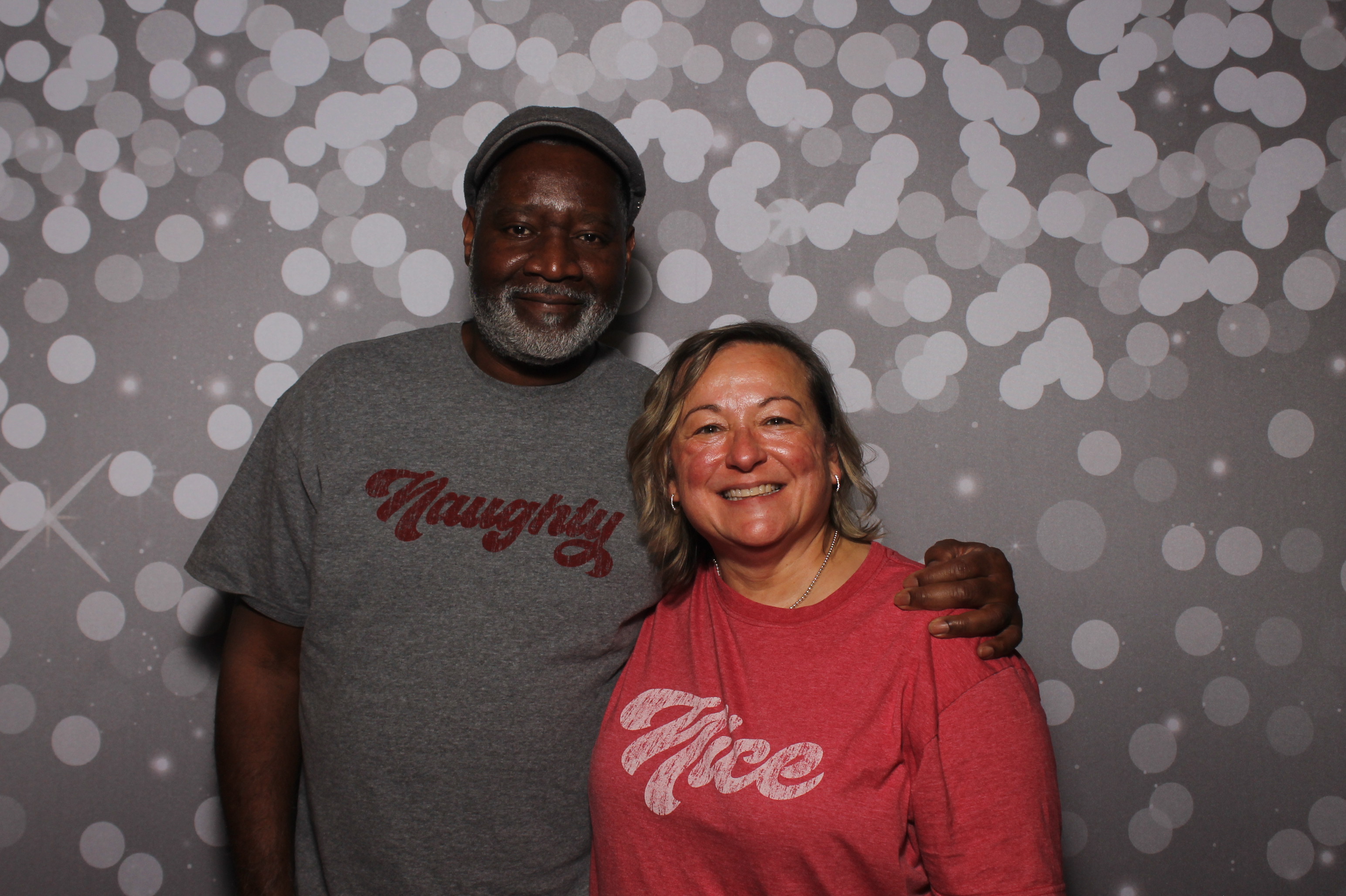 GE Castings Jolly Jamboree | View more photos from the event at gallery.photoboothcincy.com/u/PhotoBoothCincy/GE-Castings-Jolly-Jamboree