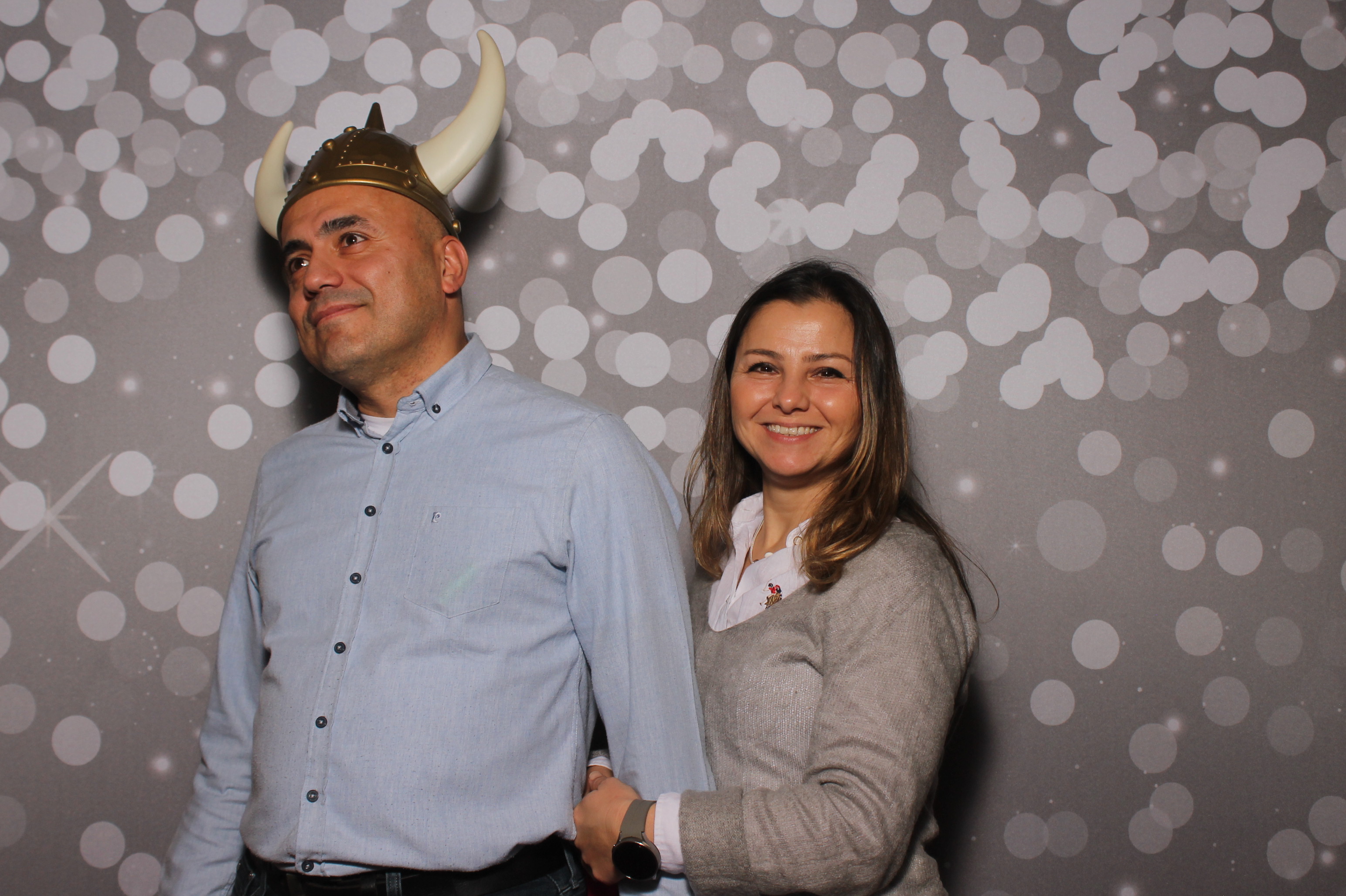 GE Castings Jolly Jamboree | View more photos from the event at gallery.photoboothcincy.com/u/PhotoBoothCincy/GE-Castings-Jolly-Jamboree