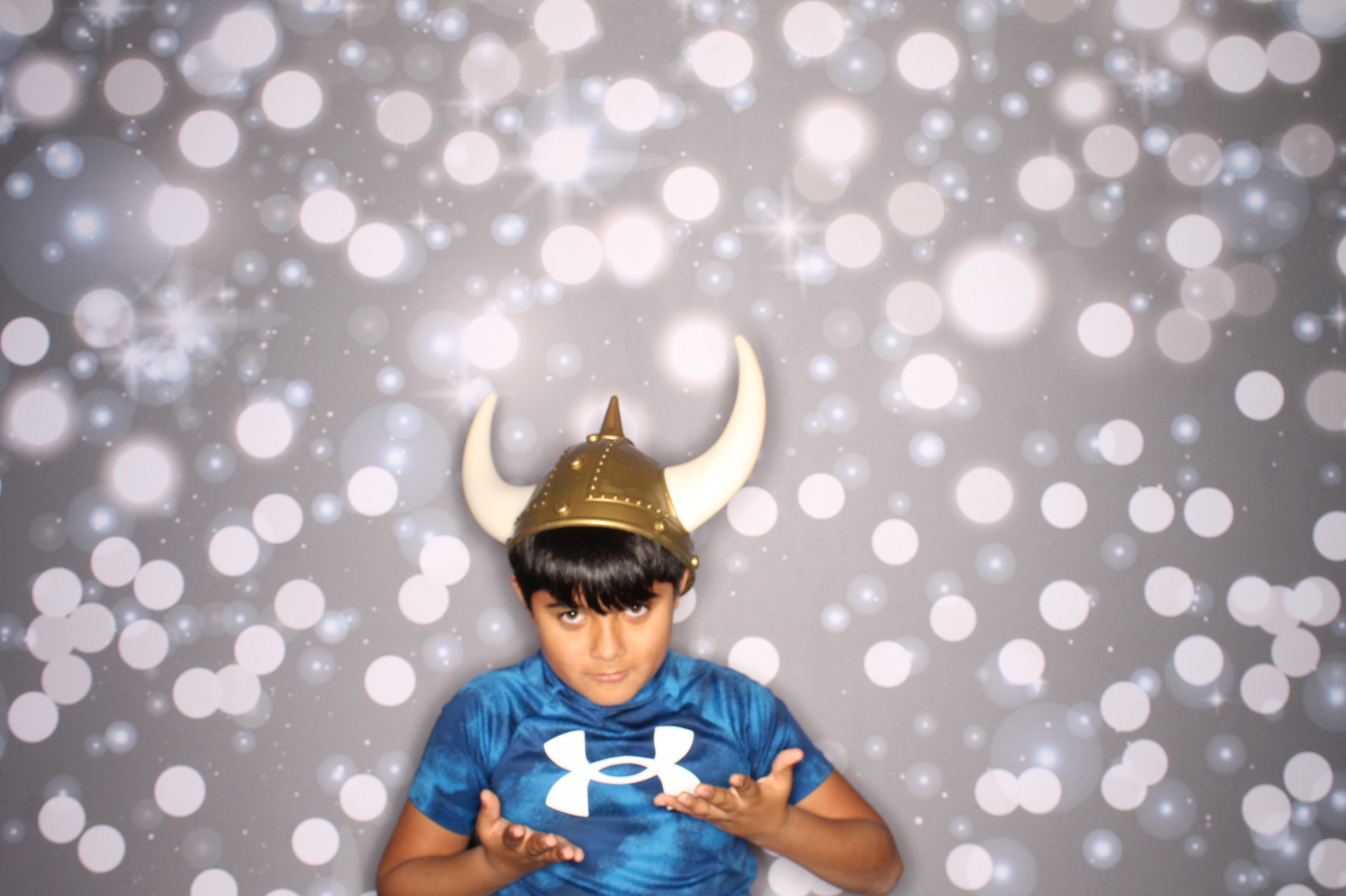 GE Feliz Navidad | View more photos from the event at gallery.photoboothcincy.com/u/PhotoBoothCincy/GE-Feliz-Navidad