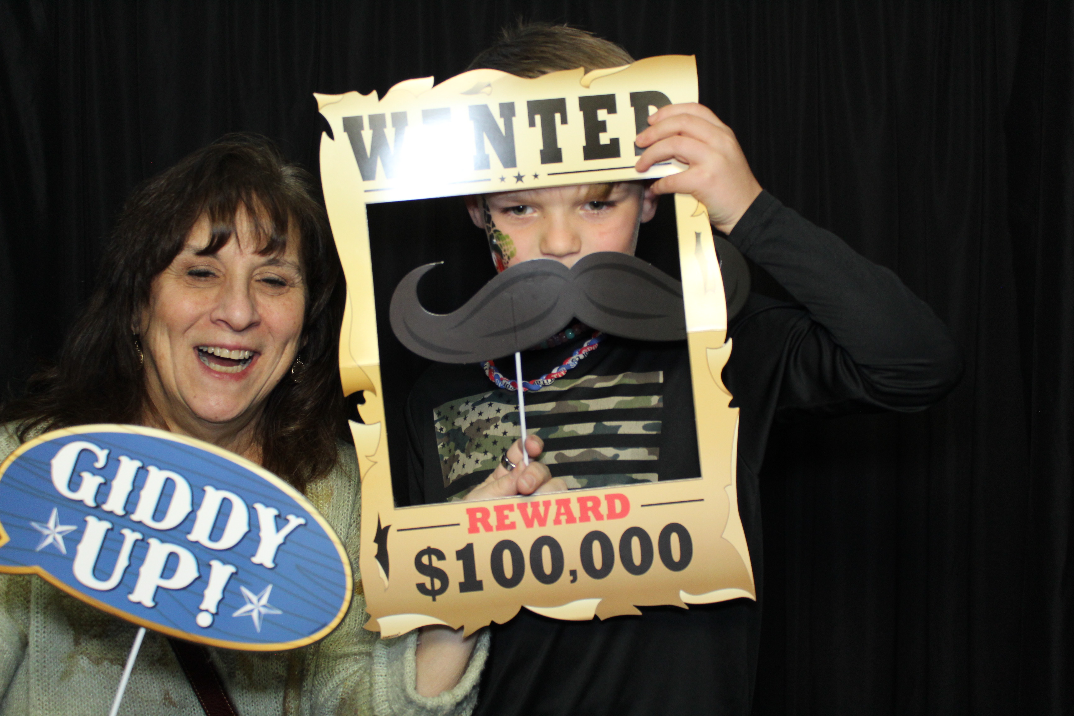 Girl Scouts | View more photos from the event at gallery.photoboothcincy.com/u/PhotoBoothCincy/Girl-Scouts