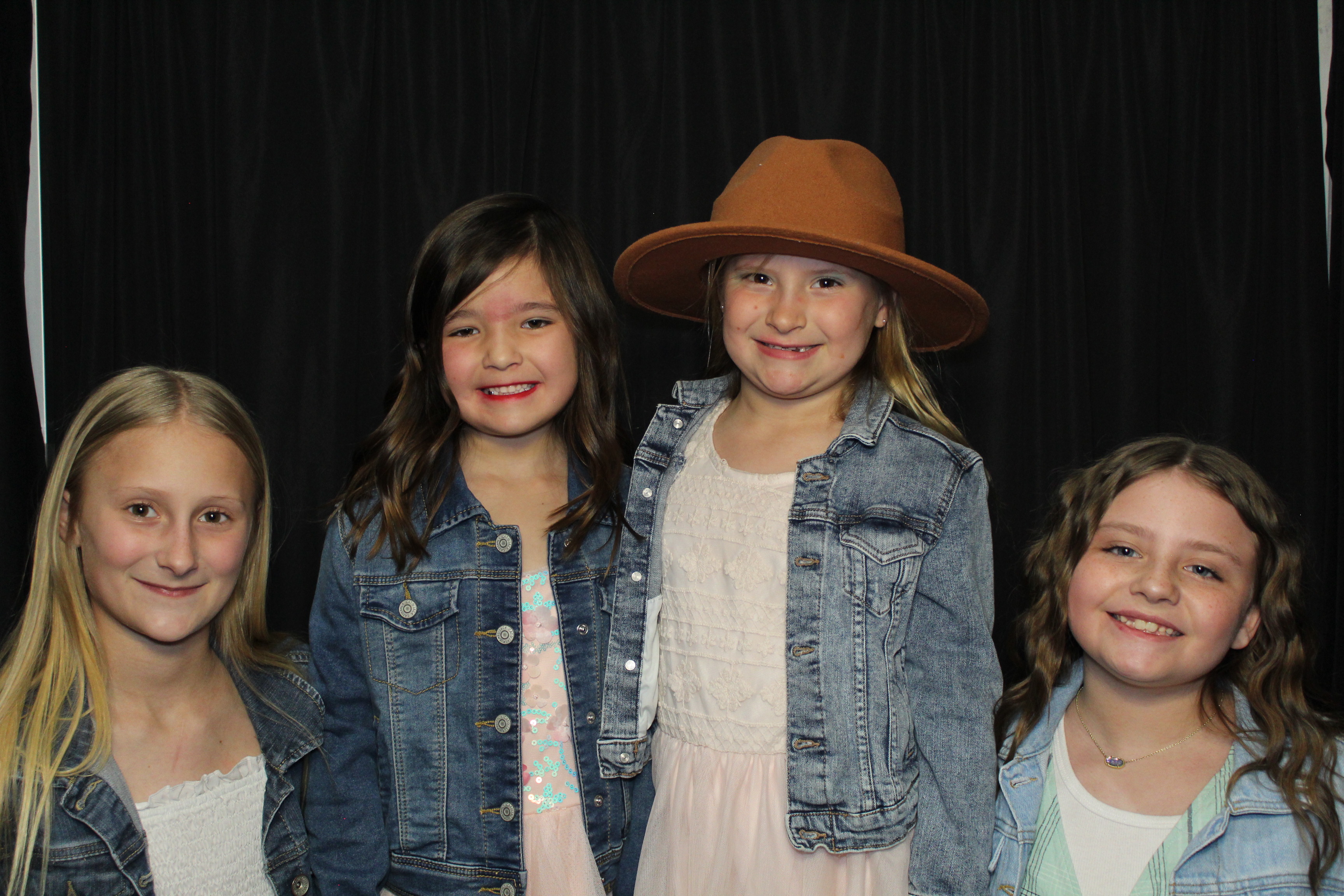 Girl Scouts | View more photos from the event at gallery.photoboothcincy.com/u/PhotoBoothCincy/Girl-Scouts