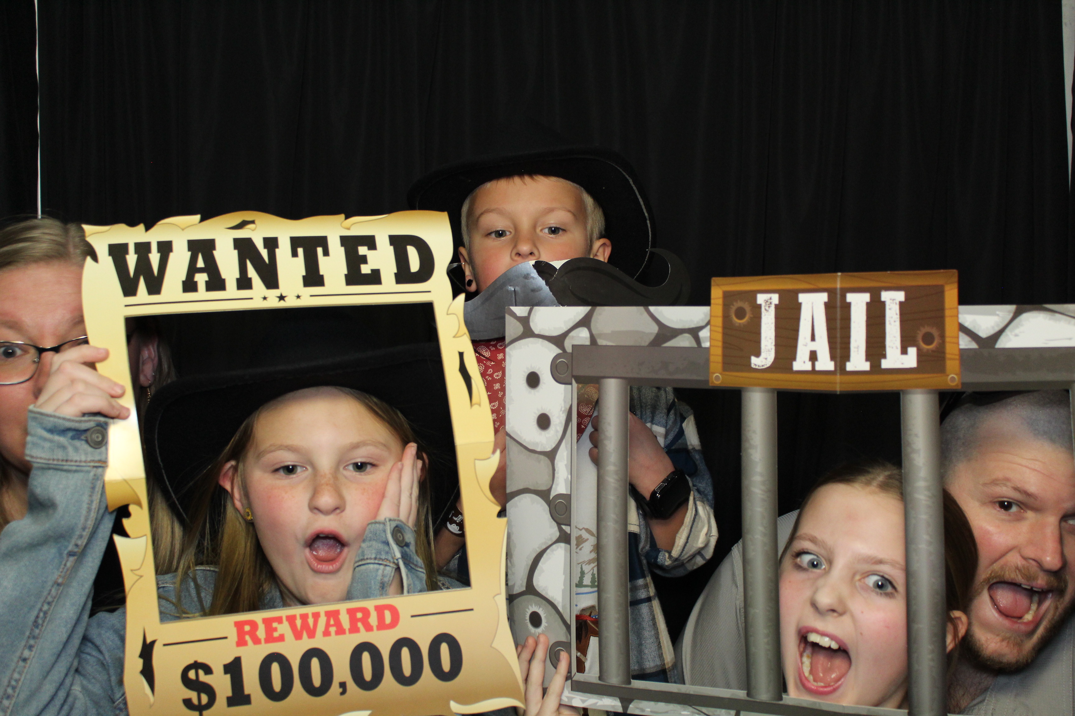 Girl Scouts | View more photos from the event at gallery.photoboothcincy.com/u/PhotoBoothCincy/Girl-Scouts
