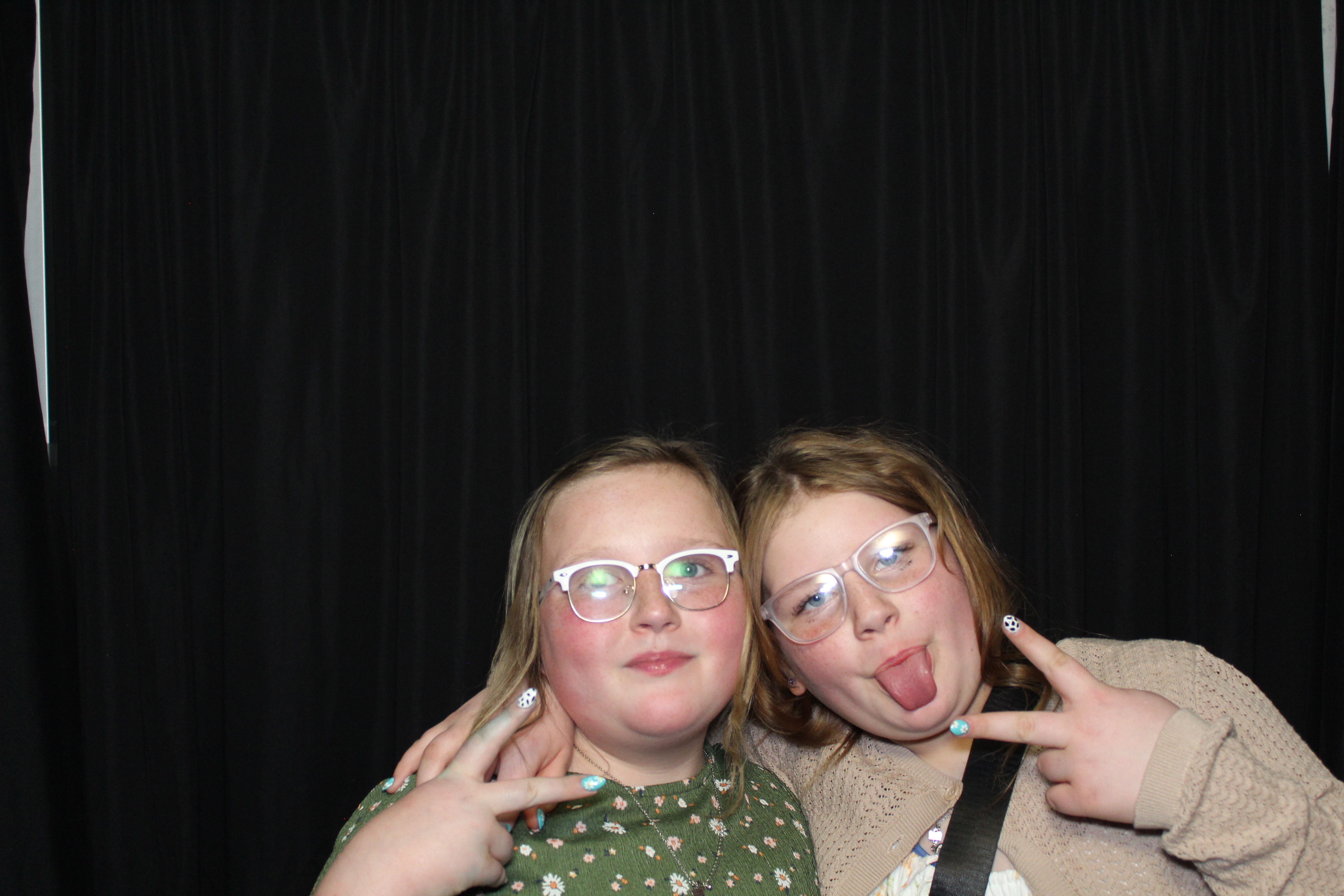 Girl Scouts | View more photos from the event at gallery.photoboothcincy.com/u/PhotoBoothCincy/Girl-Scouts