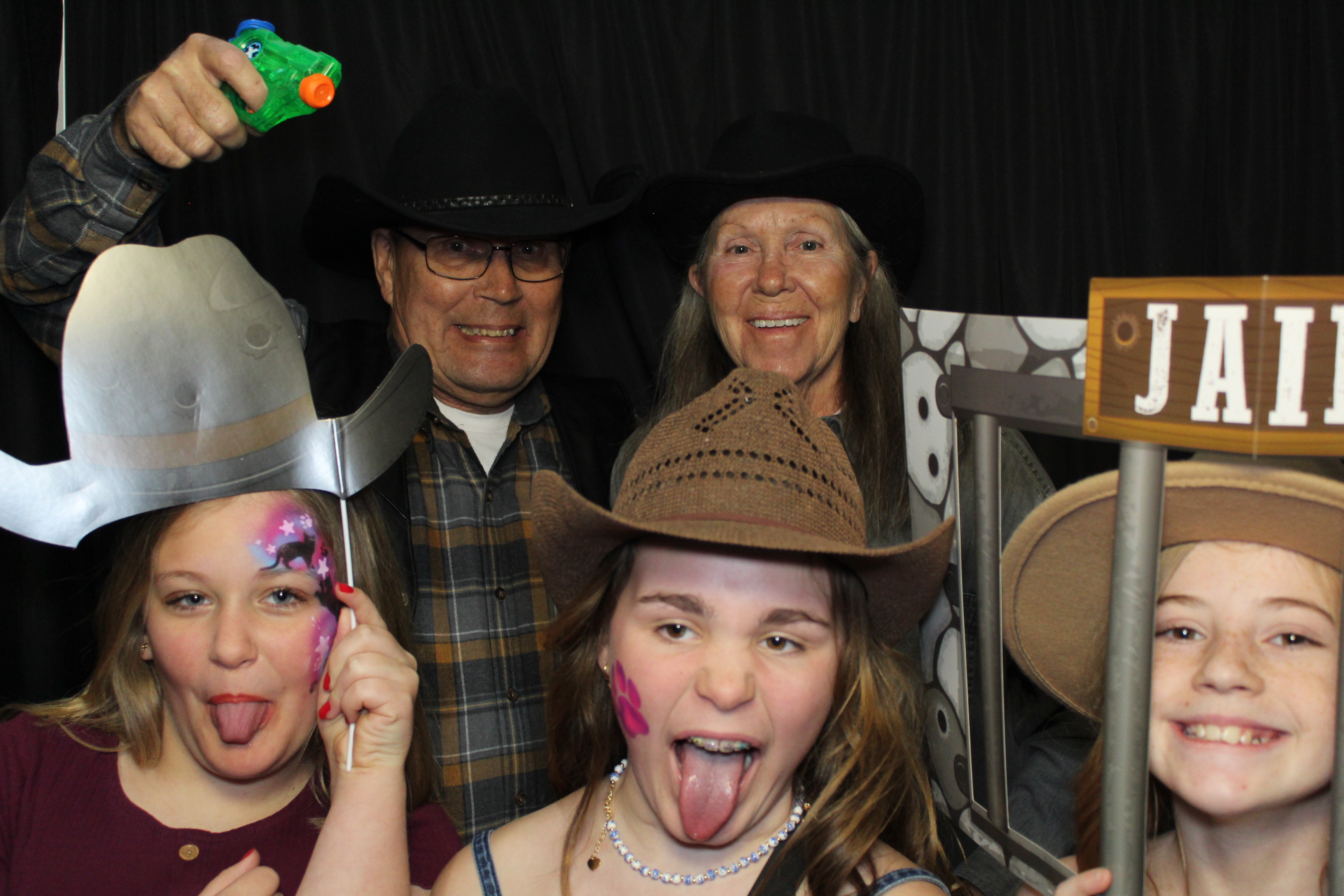 Girl Scouts | View more photos from the event at gallery.photoboothcincy.com/u/PhotoBoothCincy/Girl-Scouts