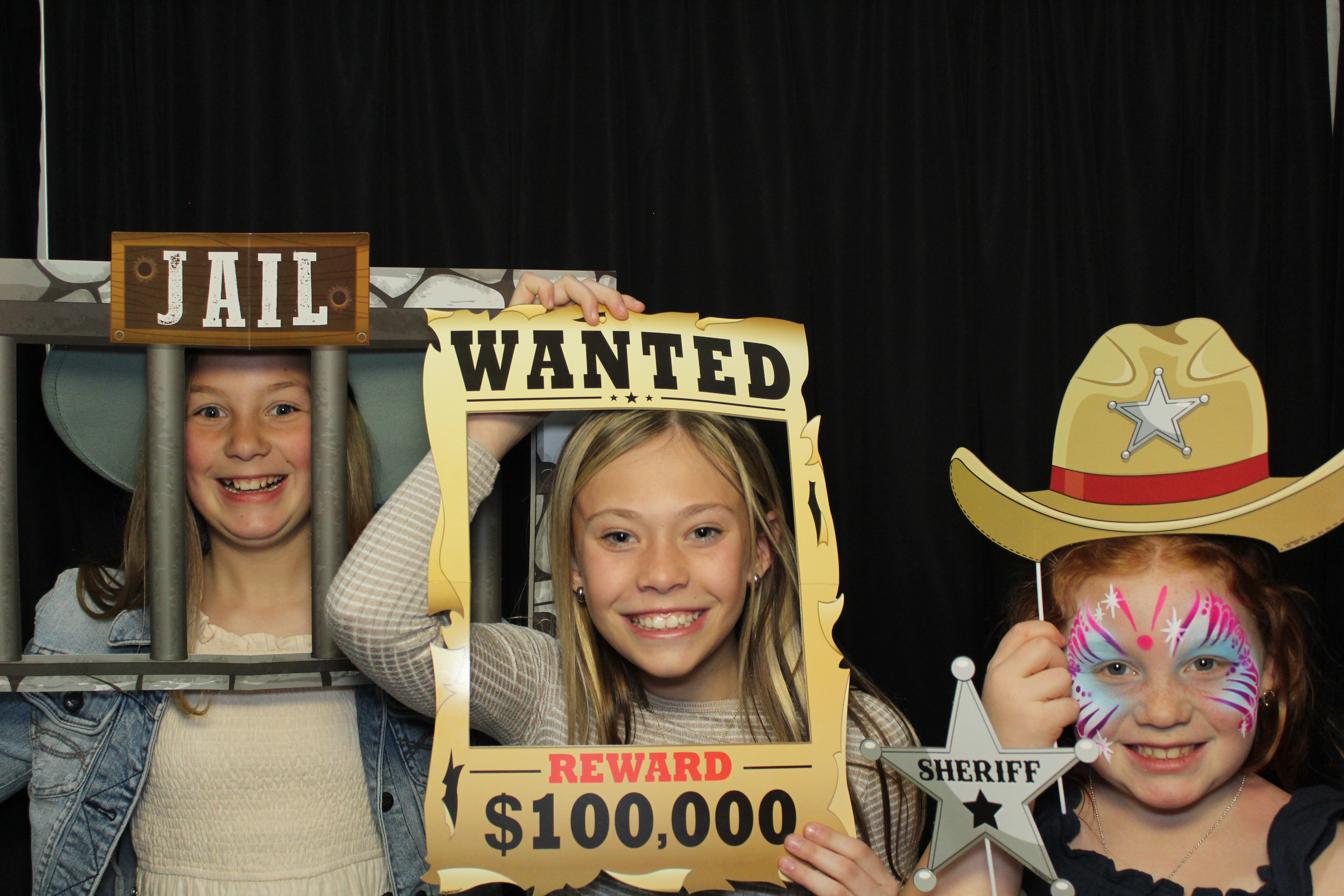 Girl Scouts | View more photos from the event at gallery.photoboothcincy.com/u/PhotoBoothCincy/Girl-Scouts