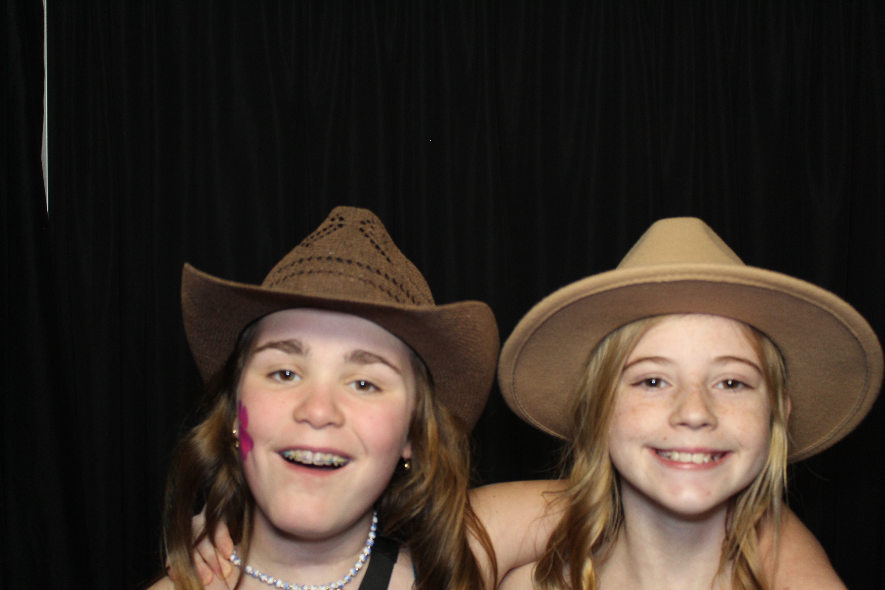 Girl Scouts | View more photos from the event at gallery.photoboothcincy.com/u/PhotoBoothCincy/Girl-Scouts
