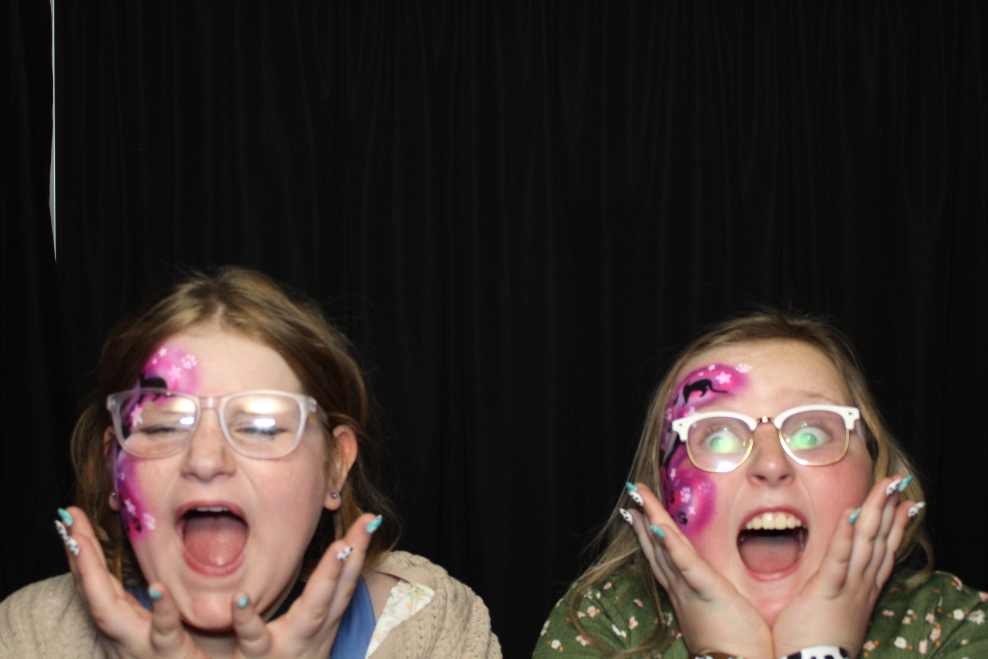 Girl Scouts | View more photos from the event at gallery.photoboothcincy.com/u/PhotoBoothCincy/Girl-Scouts