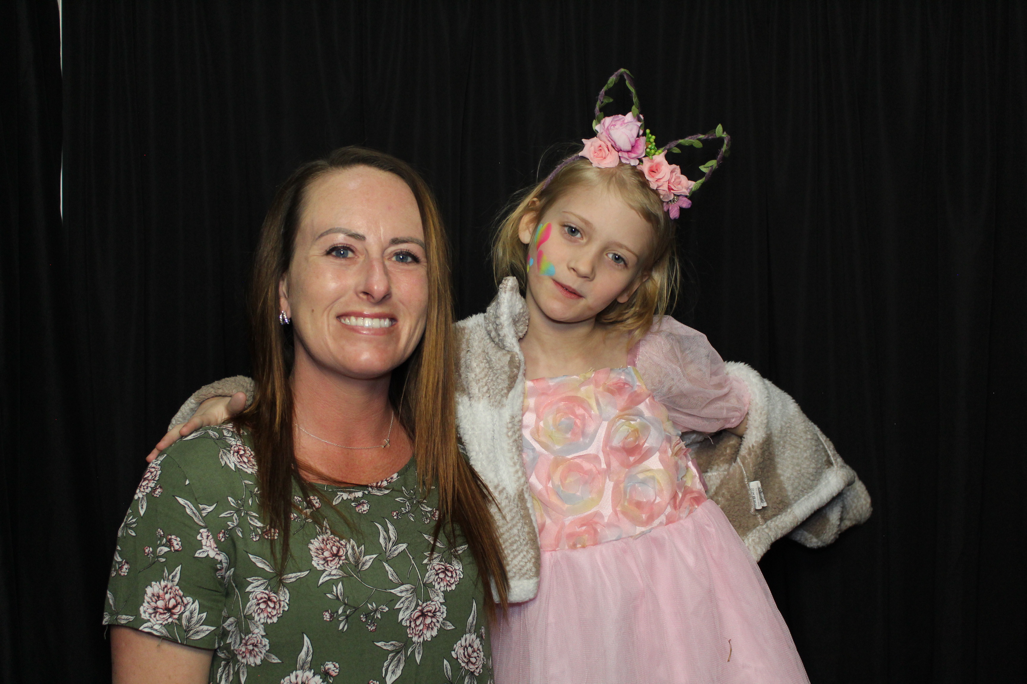 Girl Scouts | View more photos from the event at gallery.photoboothcincy.com/u/PhotoBoothCincy/Girl-Scouts