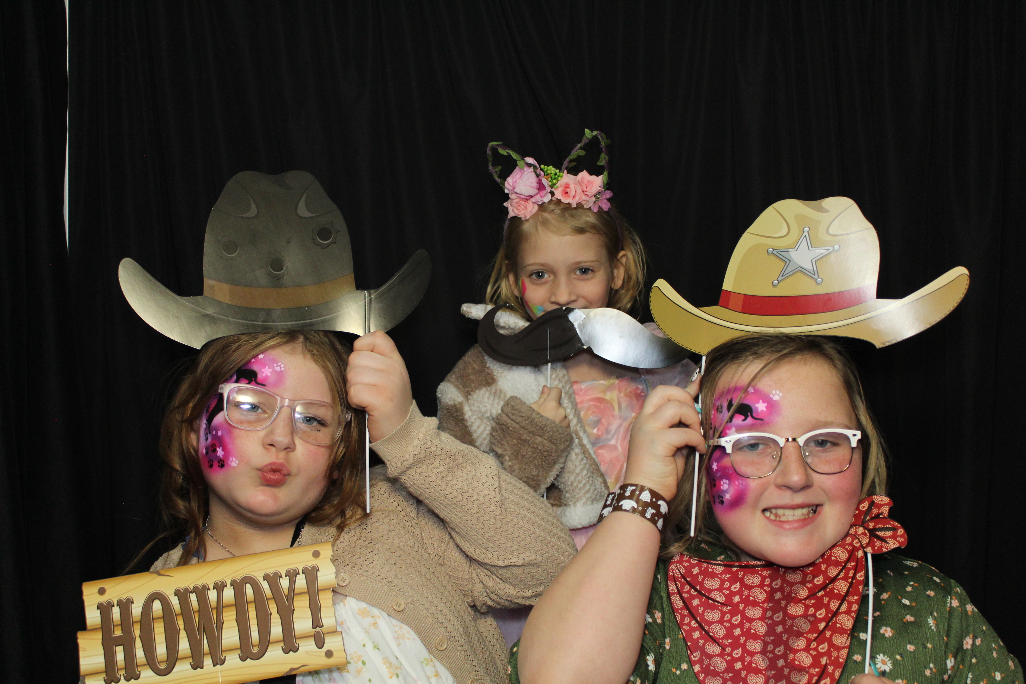 Girl Scouts | View more photos from the event at gallery.photoboothcincy.com/u/PhotoBoothCincy/Girl-Scouts