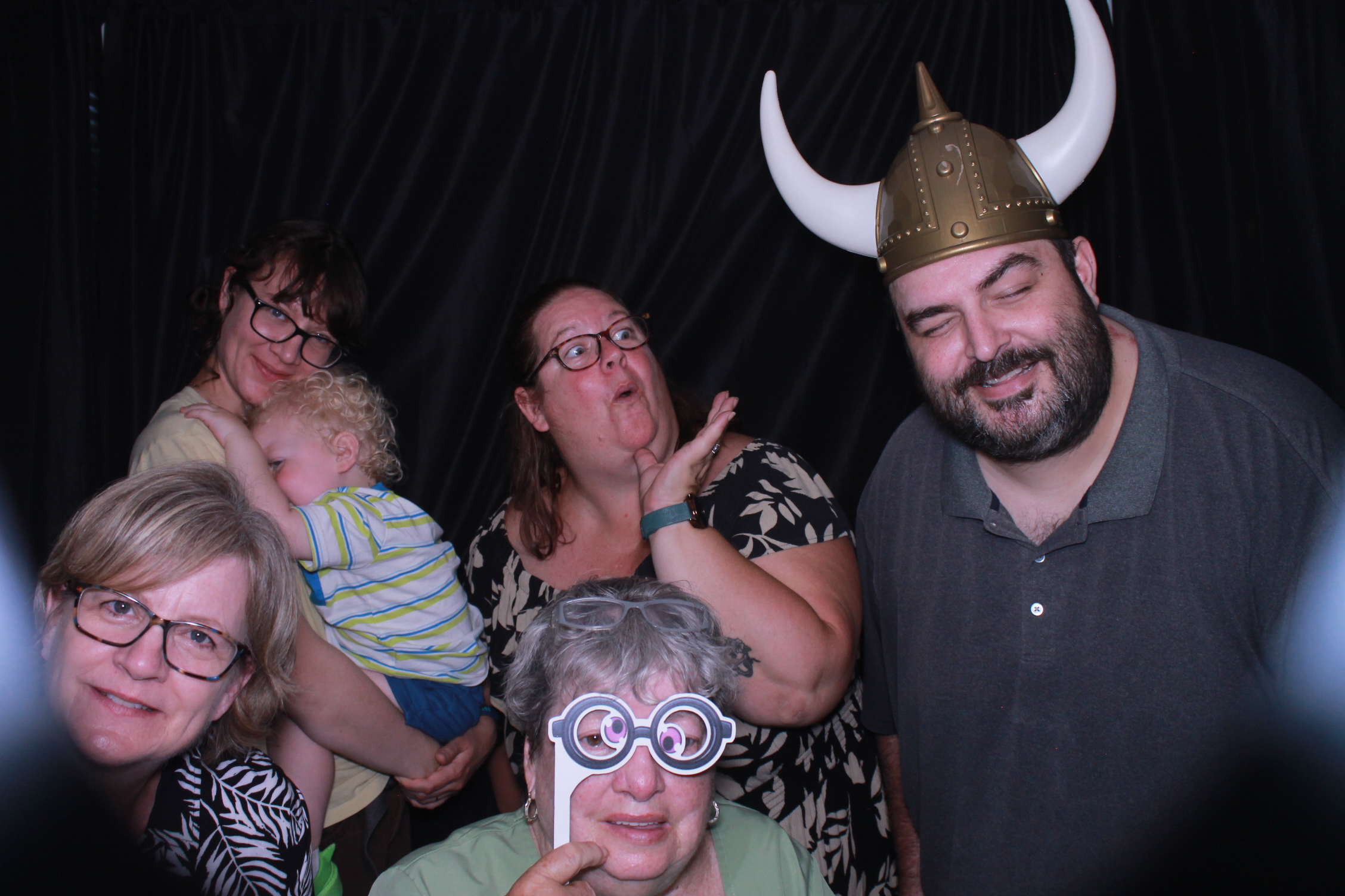 Grad Party  | View more photos from the event at gallery.photoboothcincy.com/u/PhotoBoothCincy/Grad-Party