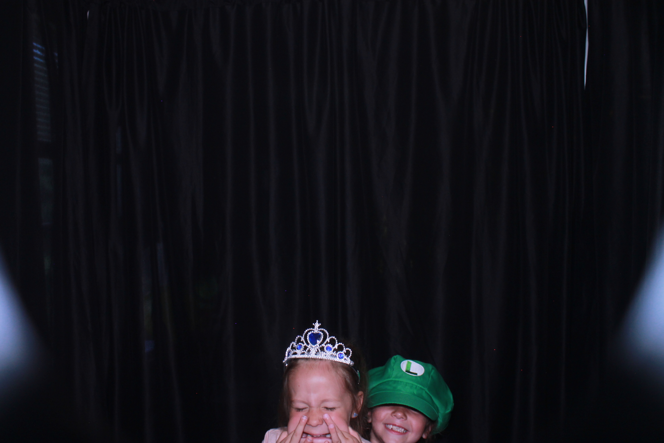 Grad Party  | View more photos from the event at gallery.photoboothcincy.com/u/PhotoBoothCincy/Grad-Party