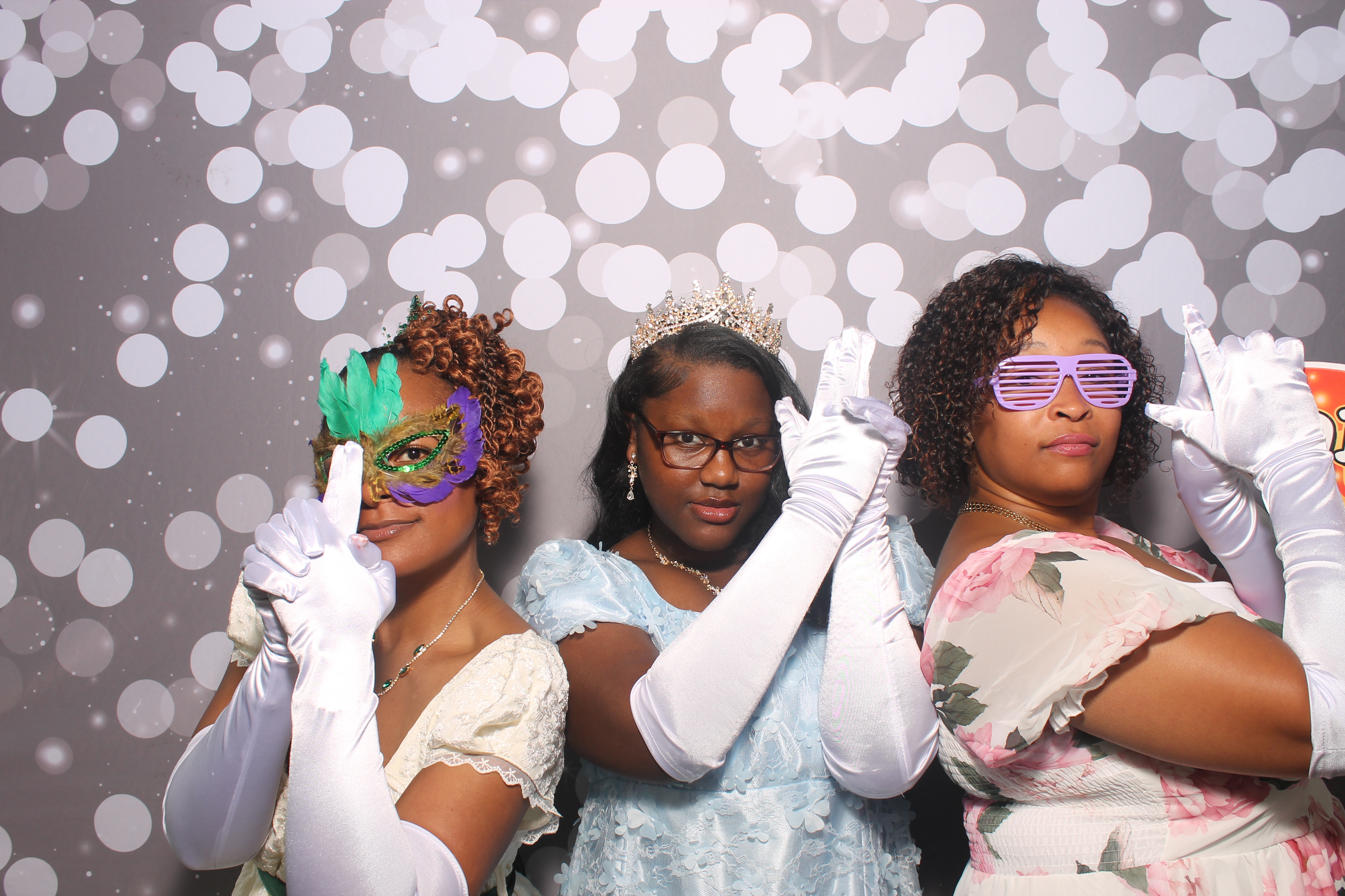 Graduation Celebration | View more photos from the event at gallery.photoboothcincy.com/u/PhotoBoothCincy/Graduation-Celebration