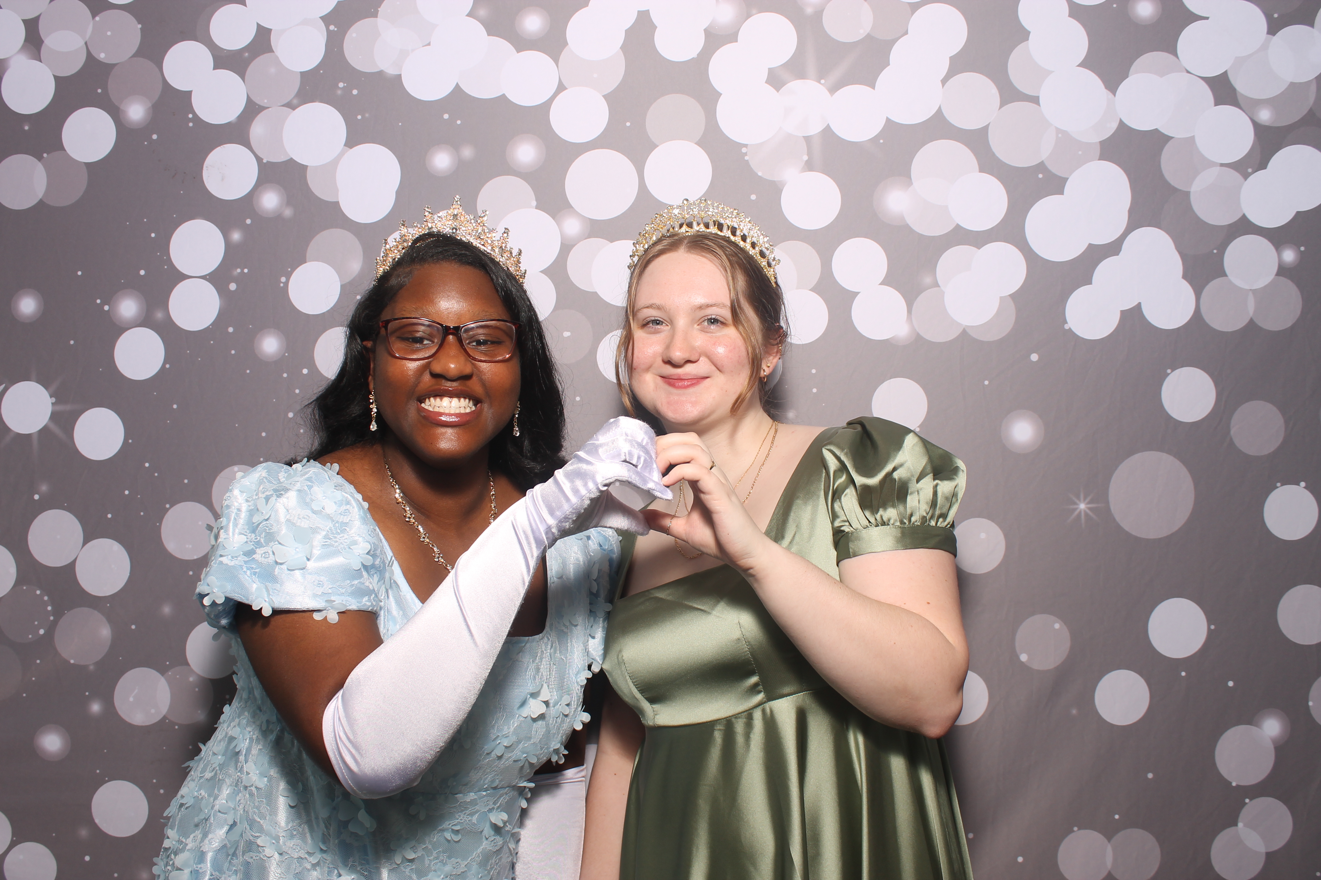 Graduation Celebration | View more photos from the event at gallery.photoboothcincy.com/u/PhotoBoothCincy/Graduation-Celebration