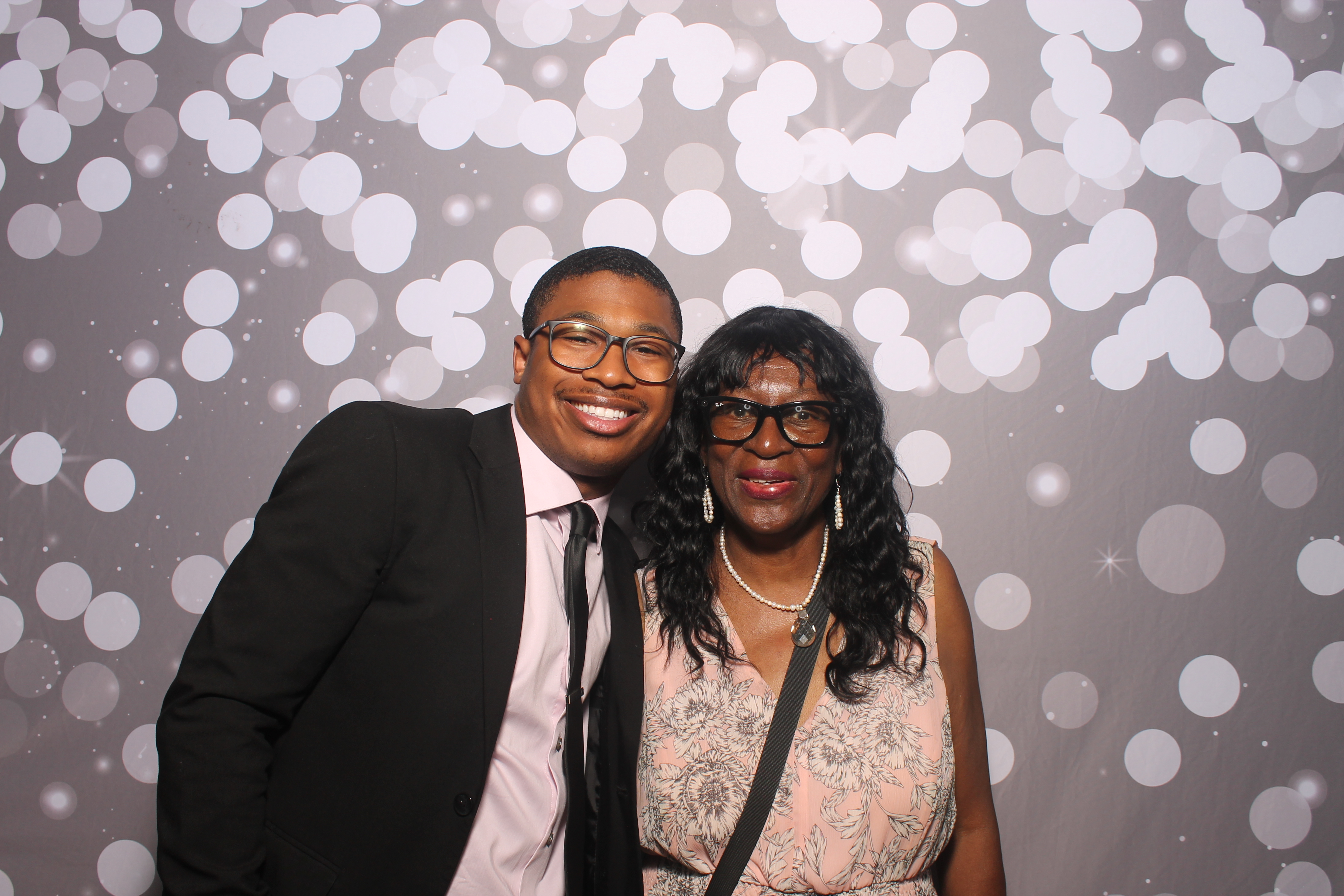 Graduation Celebration | View more photos from the event at gallery.photoboothcincy.com/u/PhotoBoothCincy/Graduation-Celebration