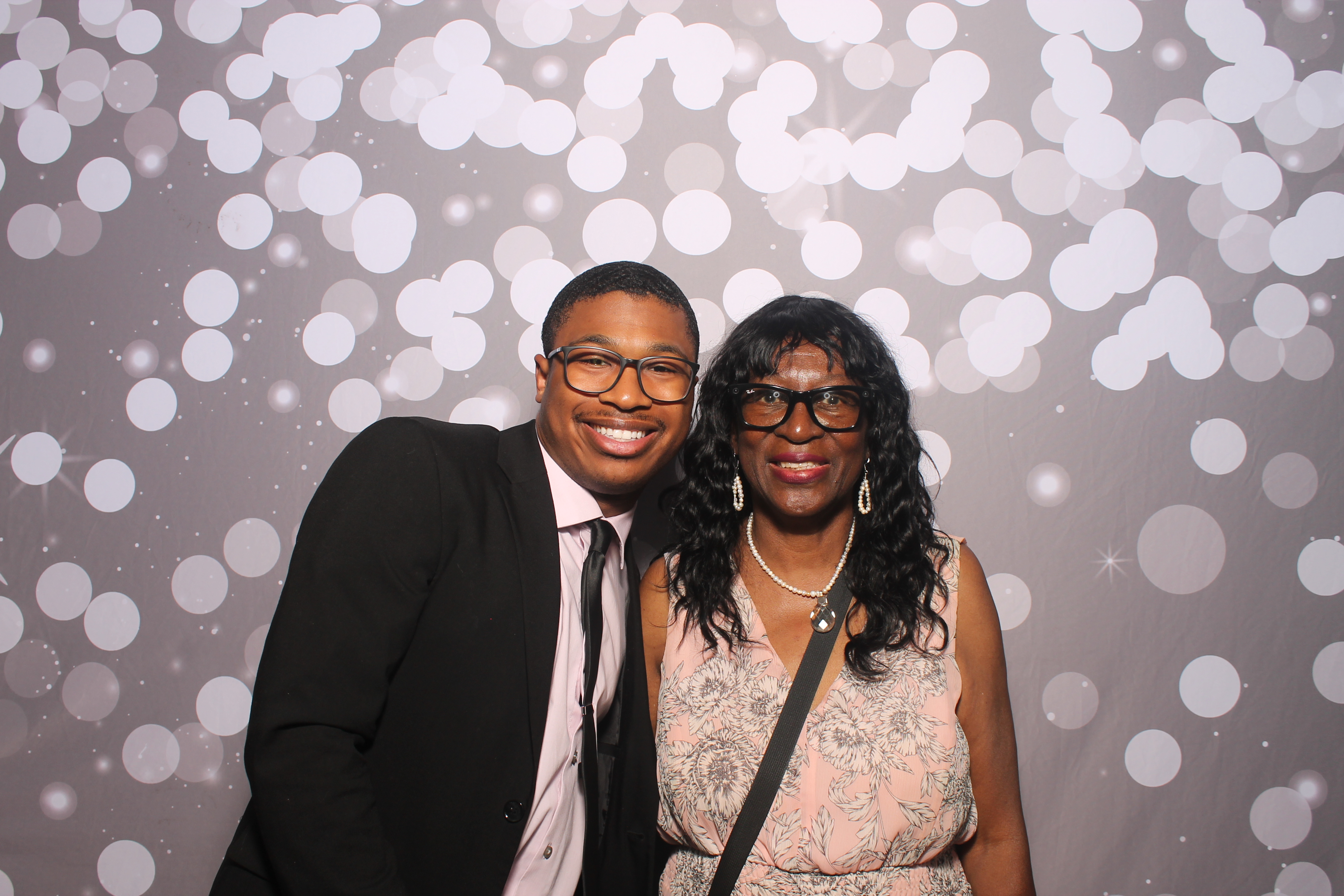 Graduation Celebration | View more photos from the event at gallery.photoboothcincy.com/u/PhotoBoothCincy/Graduation-Celebration