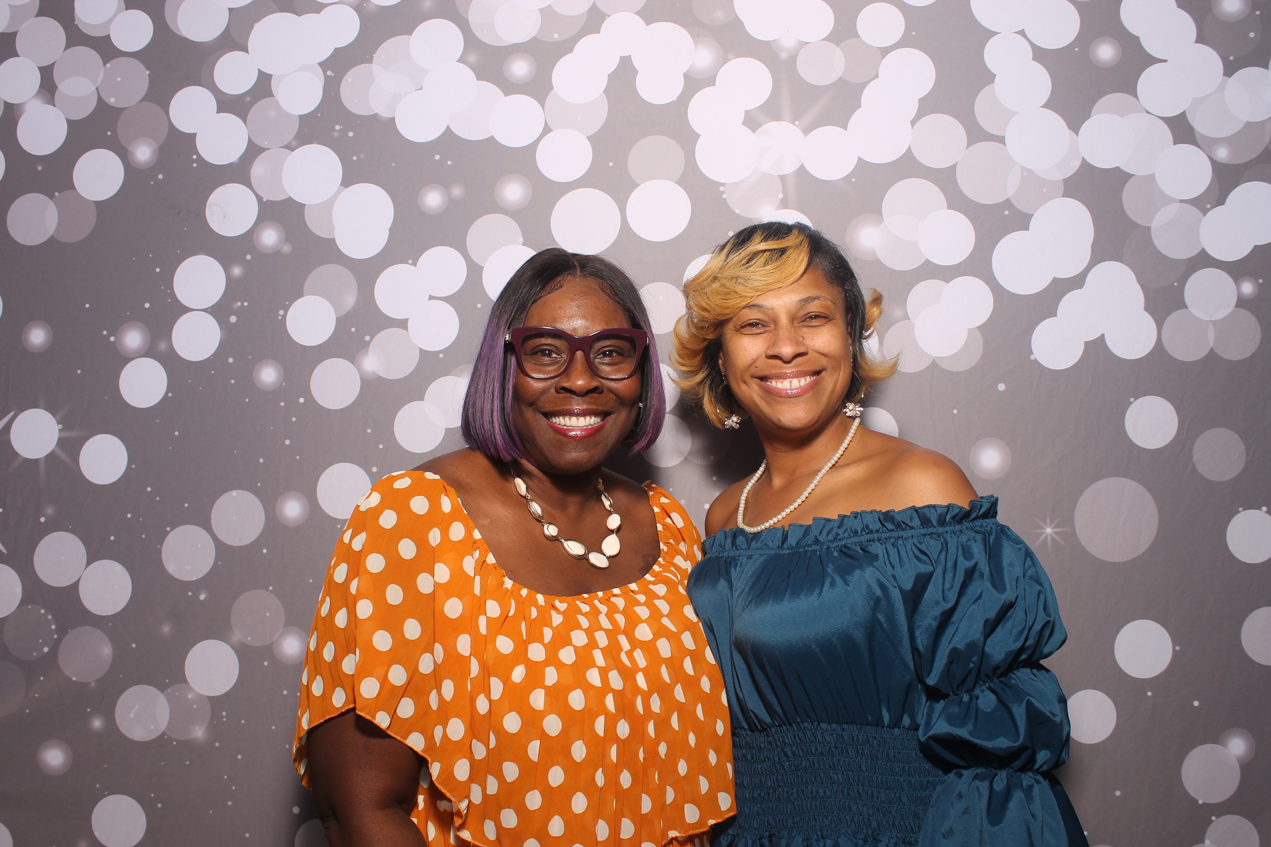 Graduation Celebration | View more photos from the event at gallery.photoboothcincy.com/u/PhotoBoothCincy/Graduation-Celebration